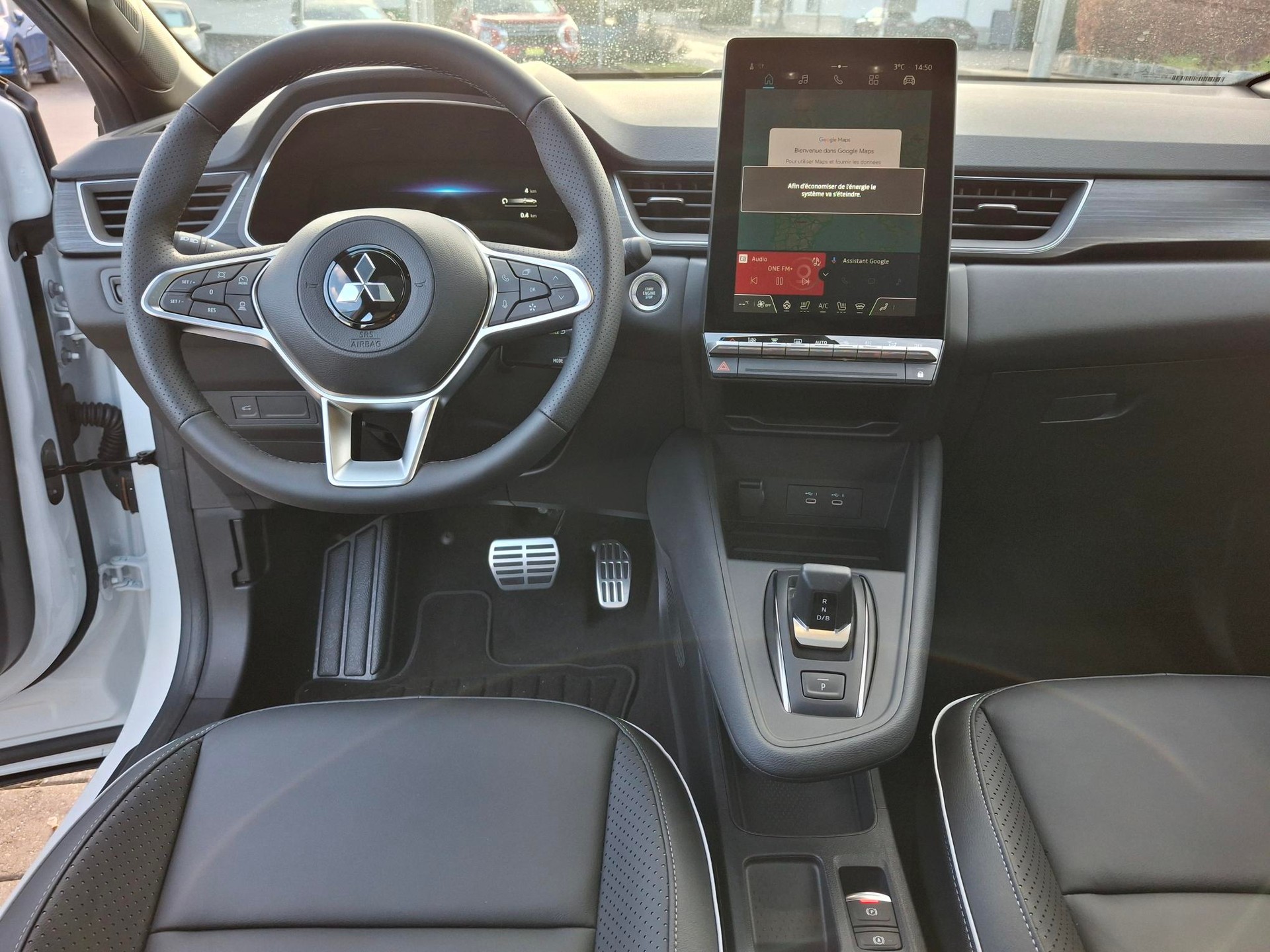 MITSUBISHI Grandis 1.8 HEV Instyle-image-8