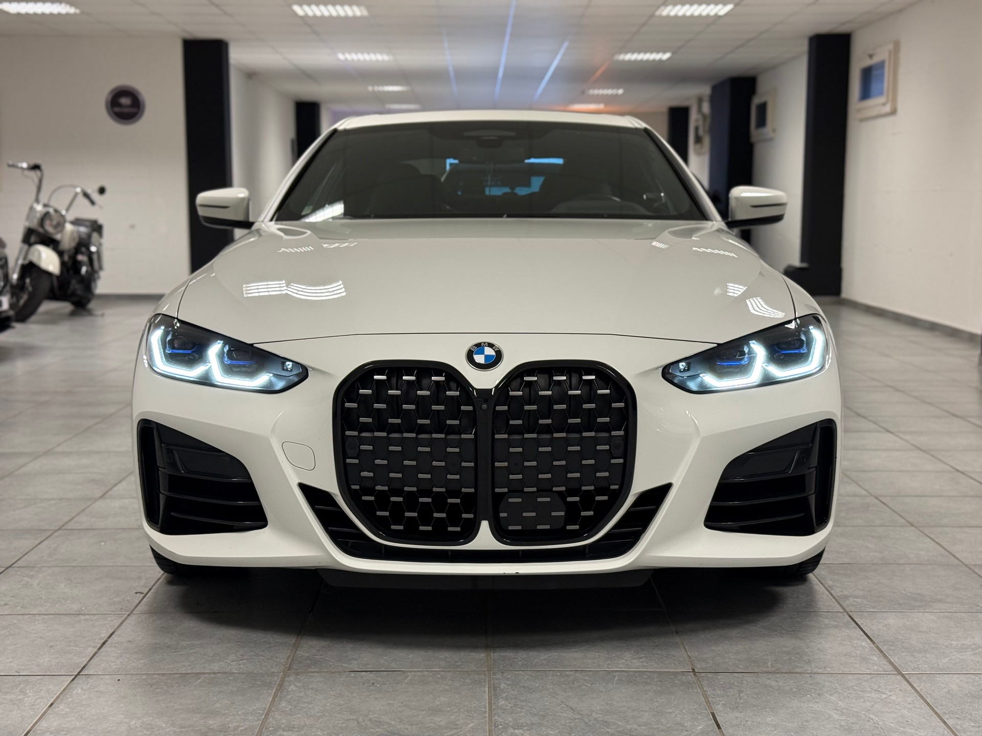 BMW M440i xDrive 48V Coupé M Sport PRO Steptronic-image-4