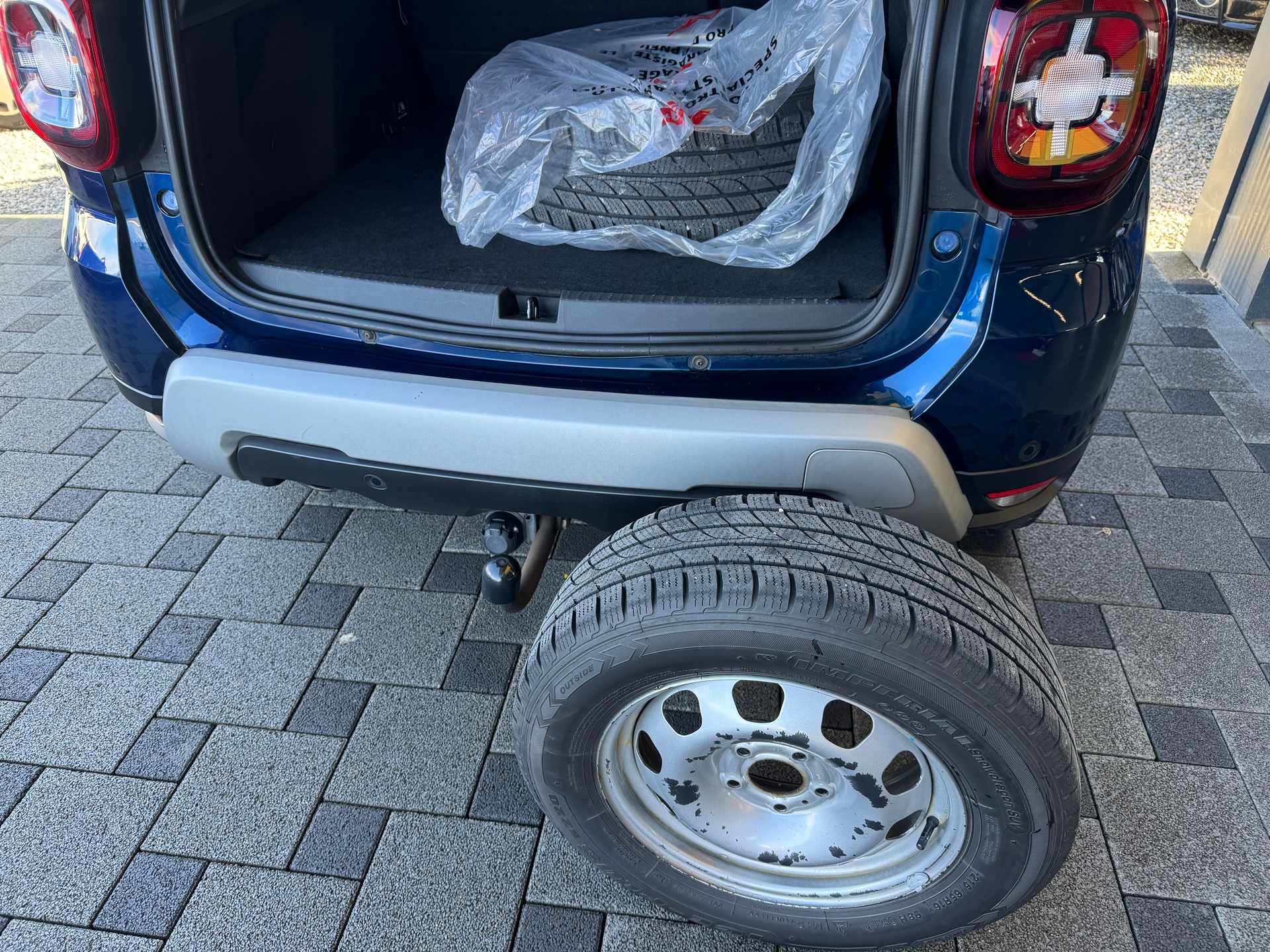 DACIA Duster dCi 115 Ultimate 4x4-image-15