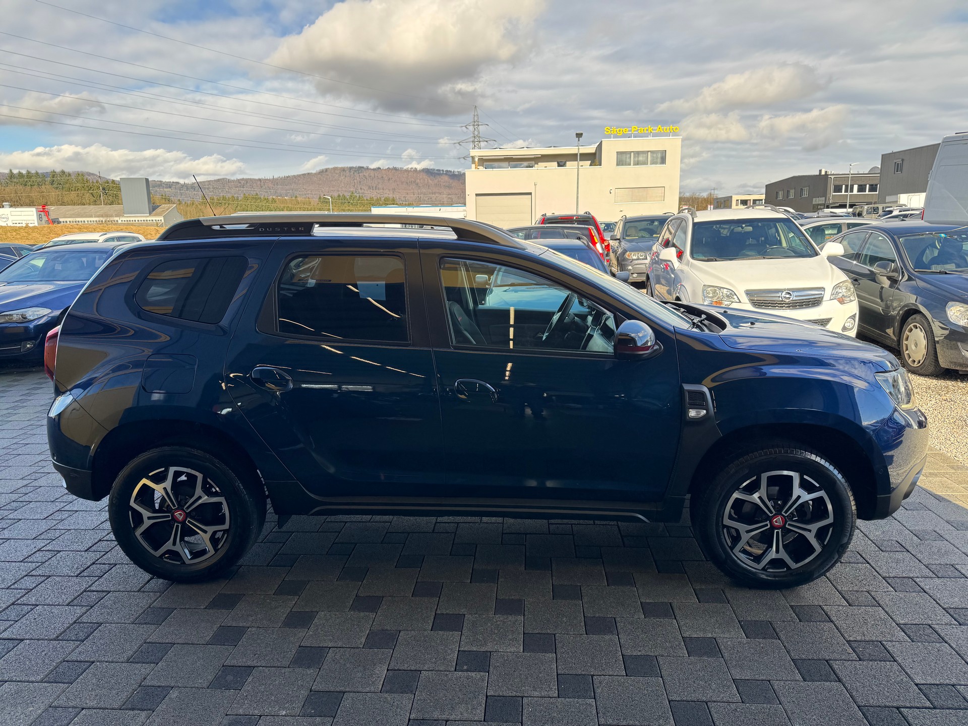 DACIA Duster dCi 115 Ultimate 4x4-image-3