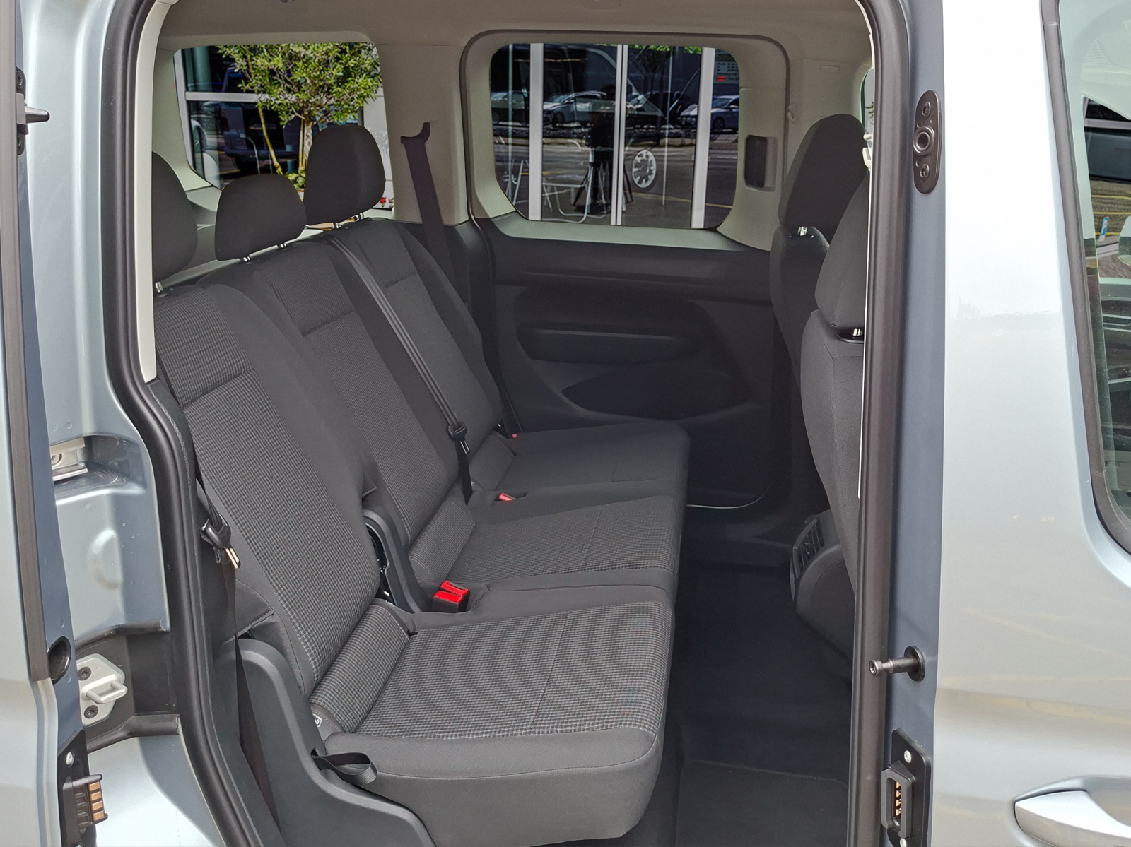 VW Caddy 2.0 TDI Liberty 4Motion-image-16