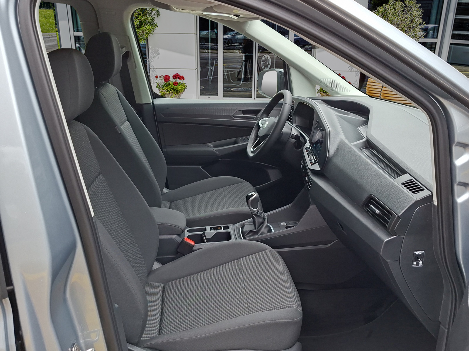 VW Caddy 2.0 TDI Liberty 4Motion-image-15