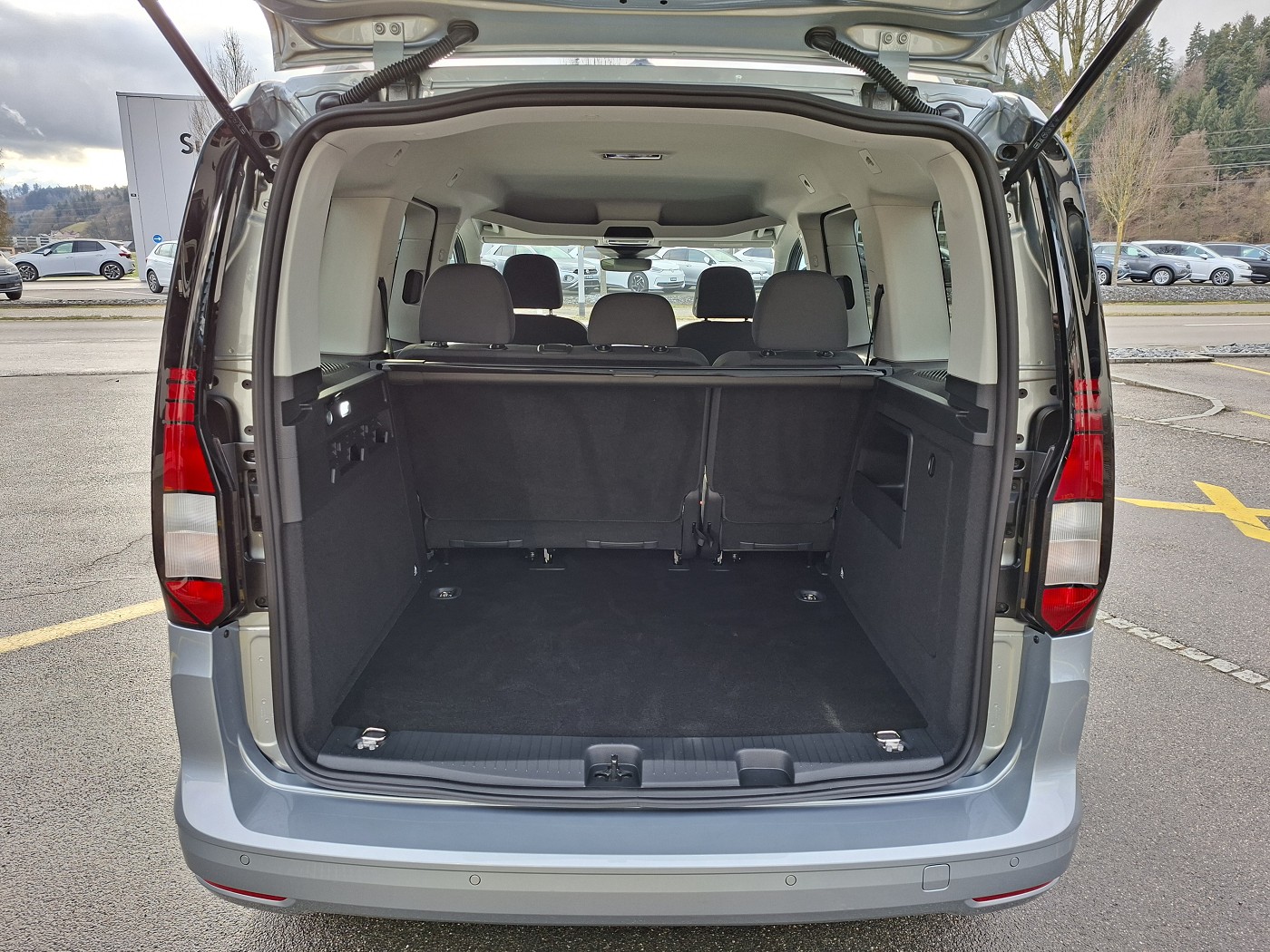VW Caddy 2.0 TDI Liberty 4Motion-image-19