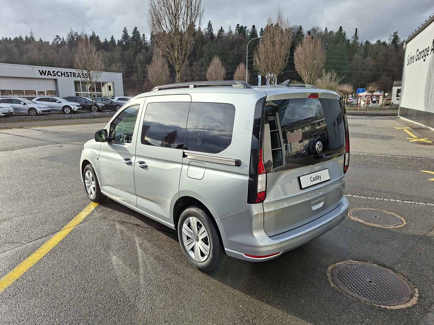 VW Caddy 2.0 TDI Liberty 4Motion-image-4