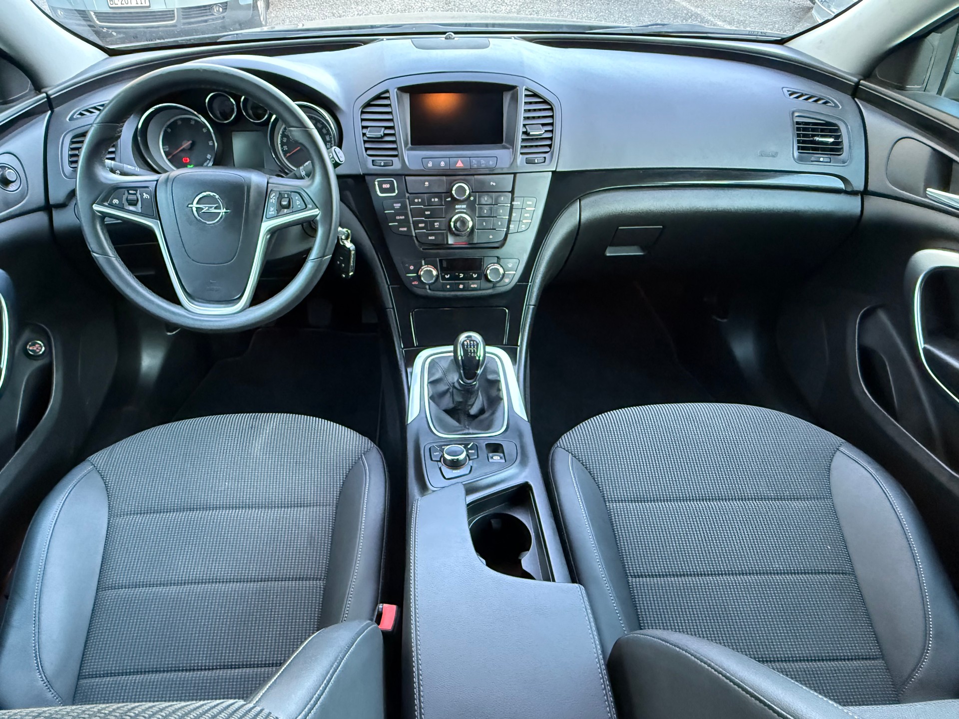 OPEL Insignia 2.0 Turbo Active Edition-image-5