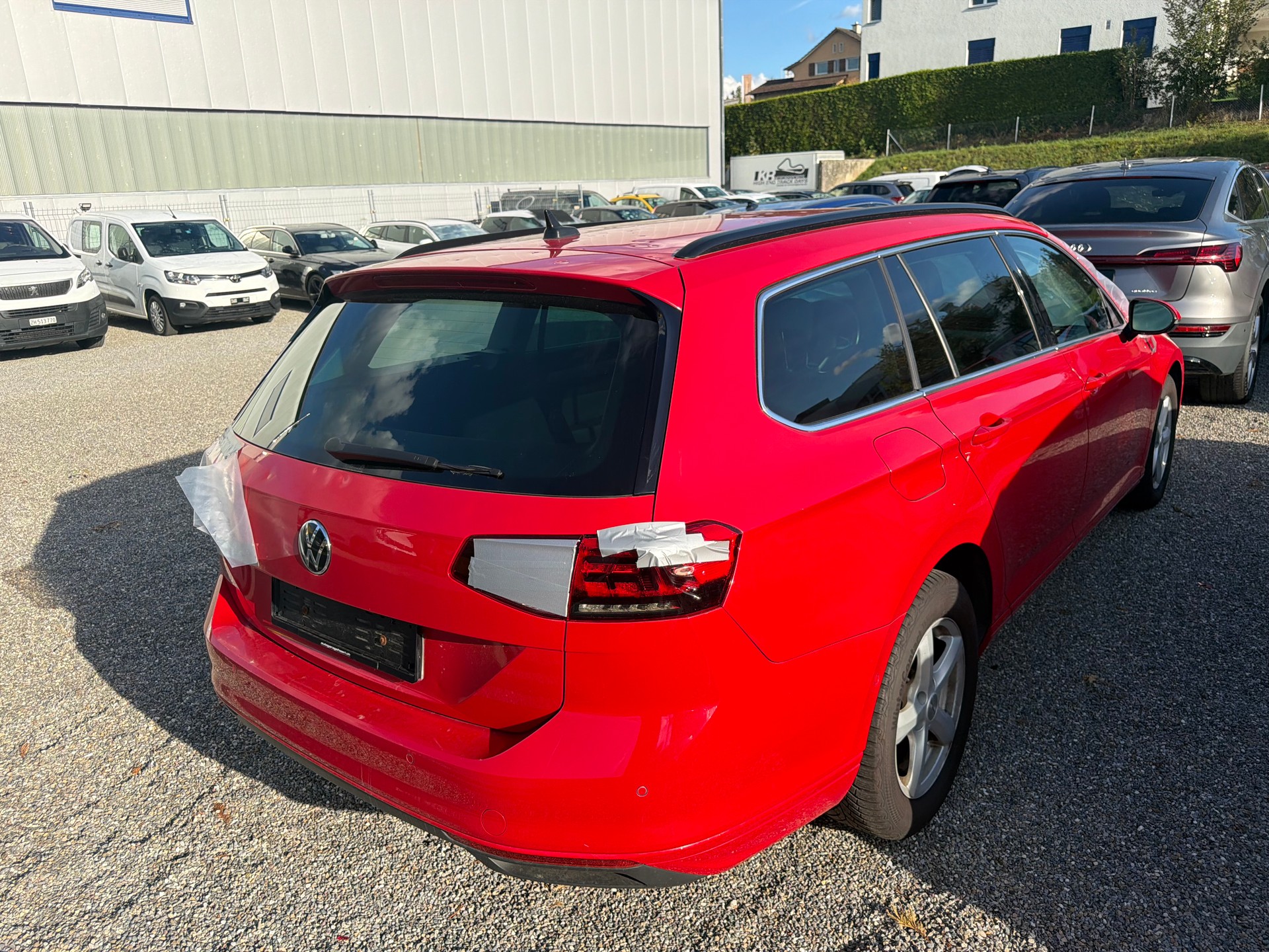 VW Passat 2.0 TDI BMT Business 4Motion DSG 200PS AHK-image-2
