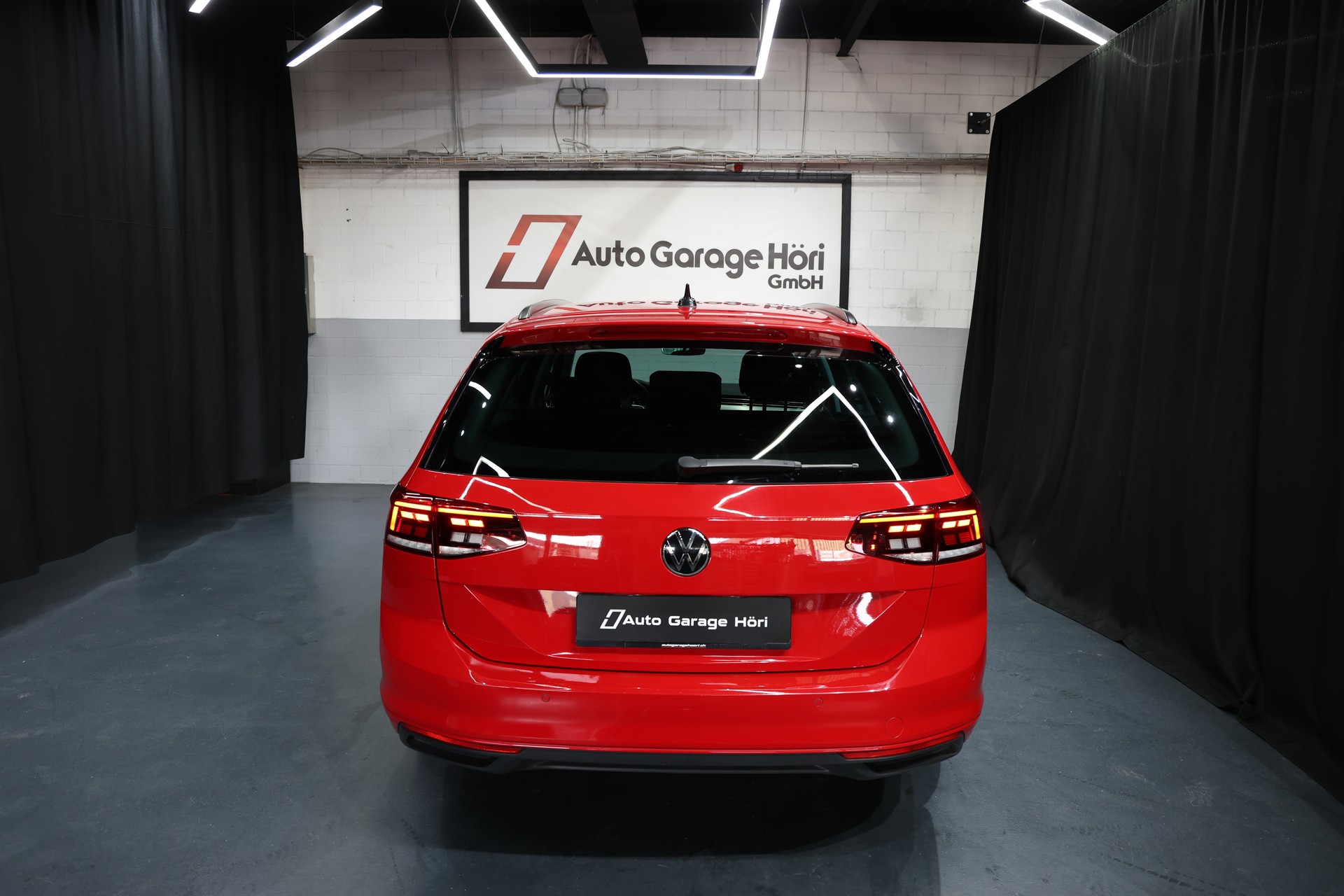 VW Passat 2.0 TDI BMT Business 4Motion DSG 200PS AHK-image-15
