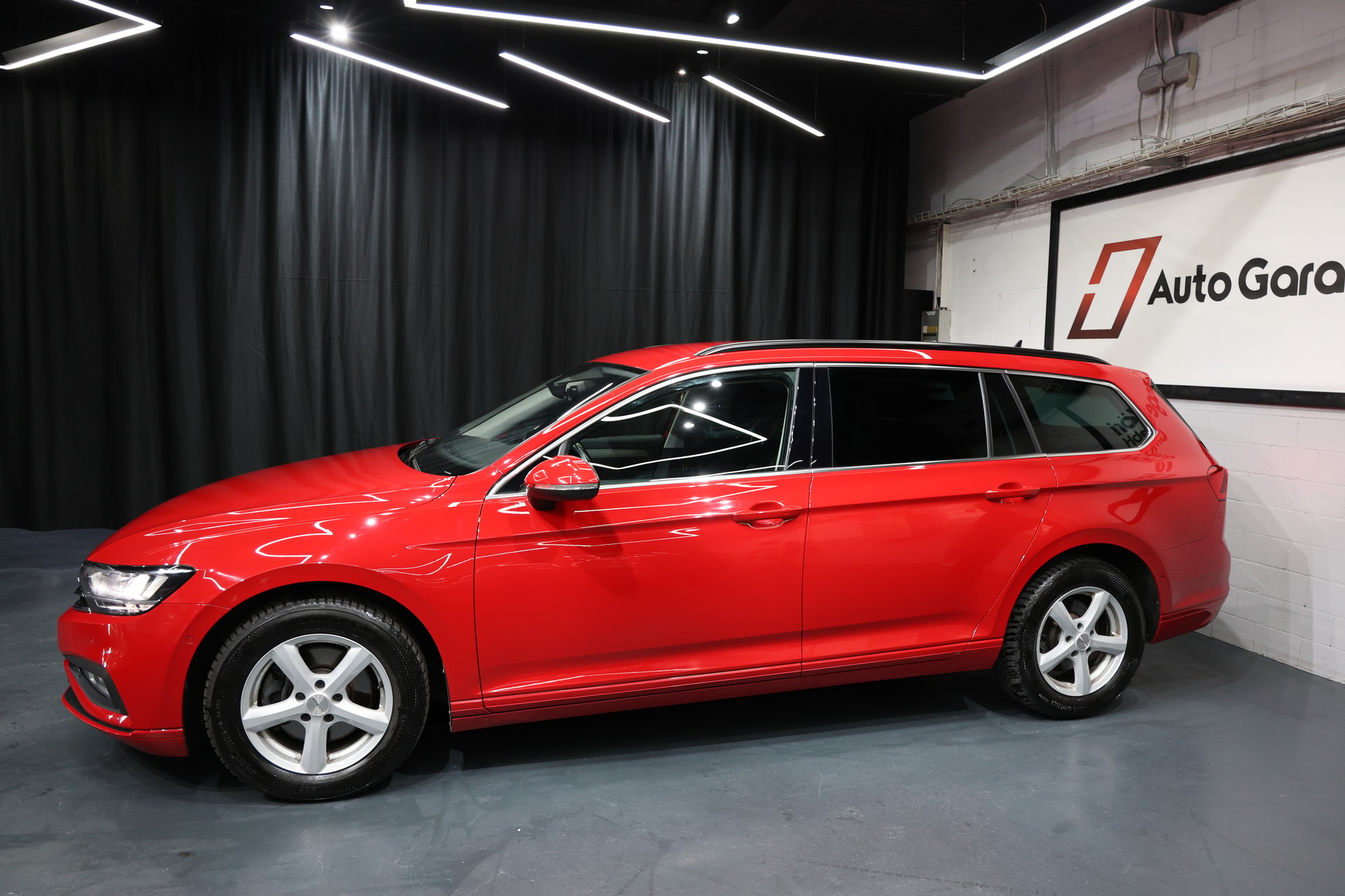 VW Passat 2.0 TDI BMT Business 4Motion DSG 200PS AHK-image-2