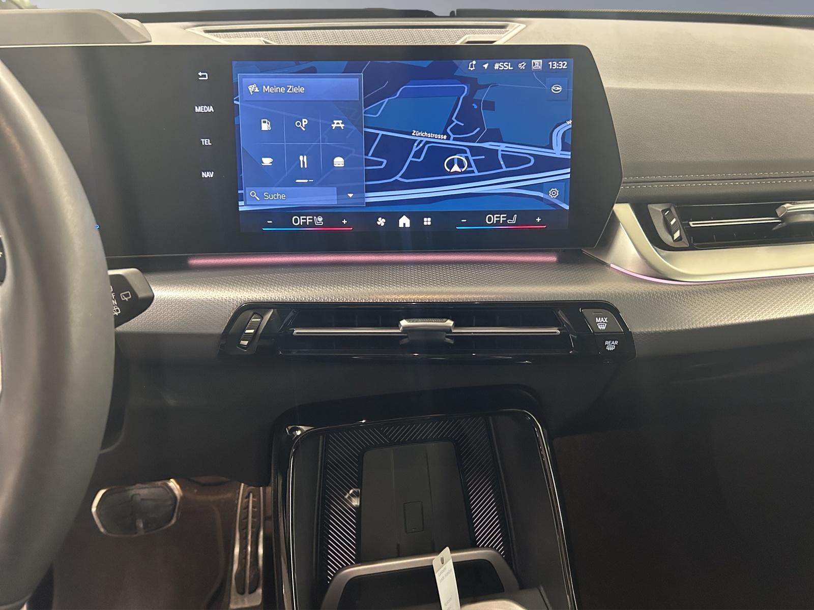 BMW X1 20d xDrive paddles-image-18