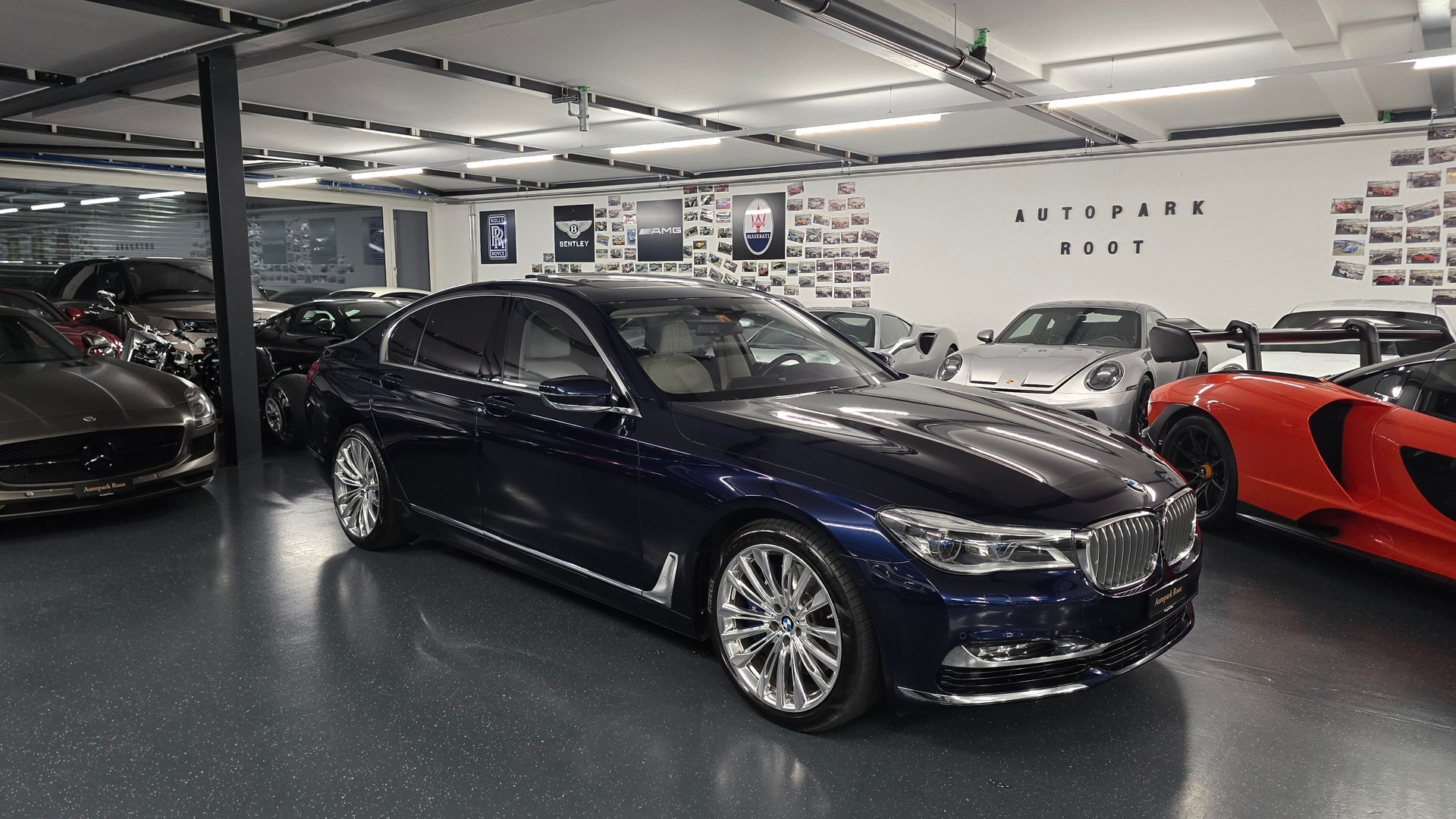 BMW 750i INDIVIDUAL xDrive Steptronic-image-0