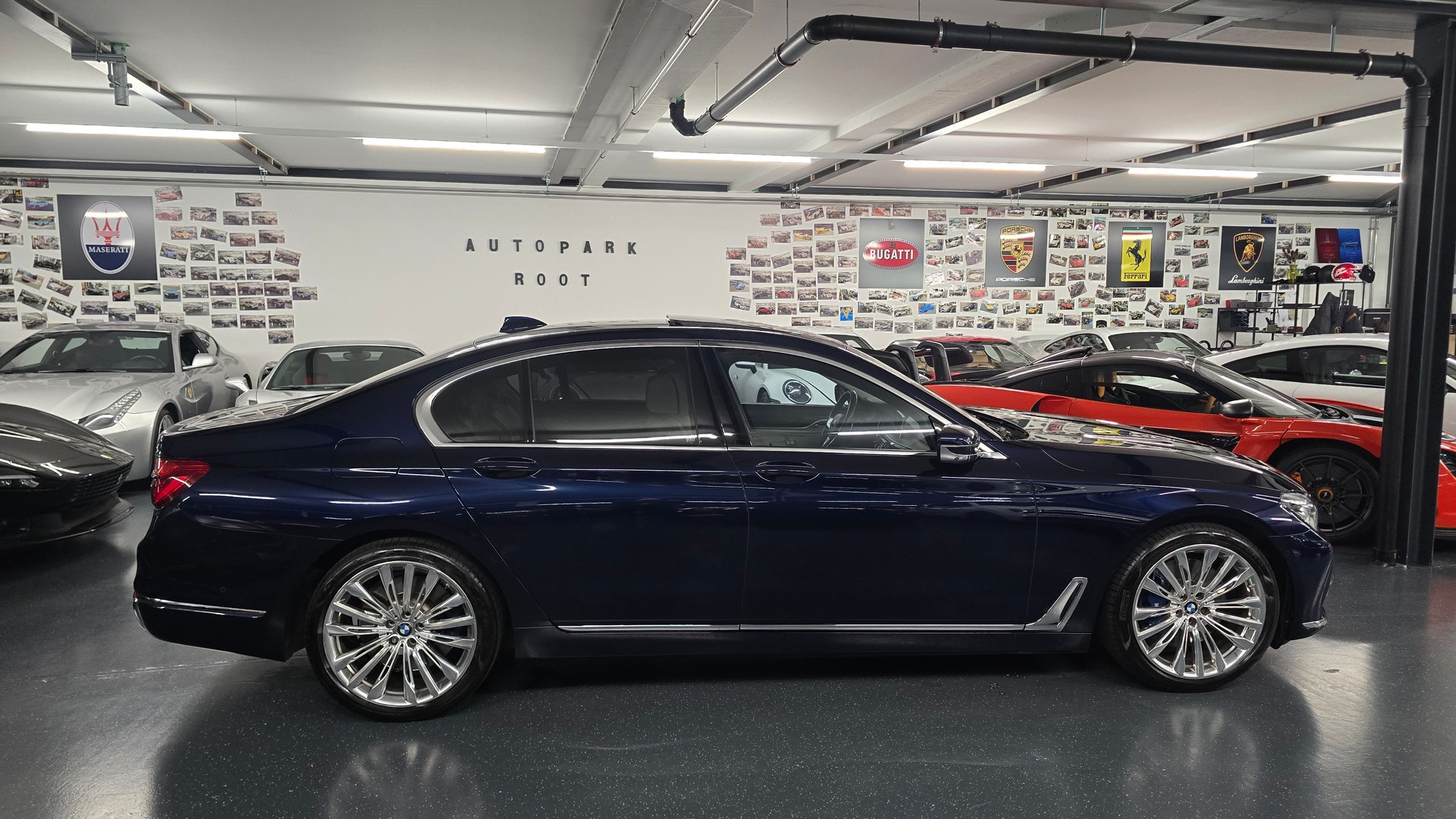 BMW 750i INDIVIDUAL xDrive Steptronic-image-4