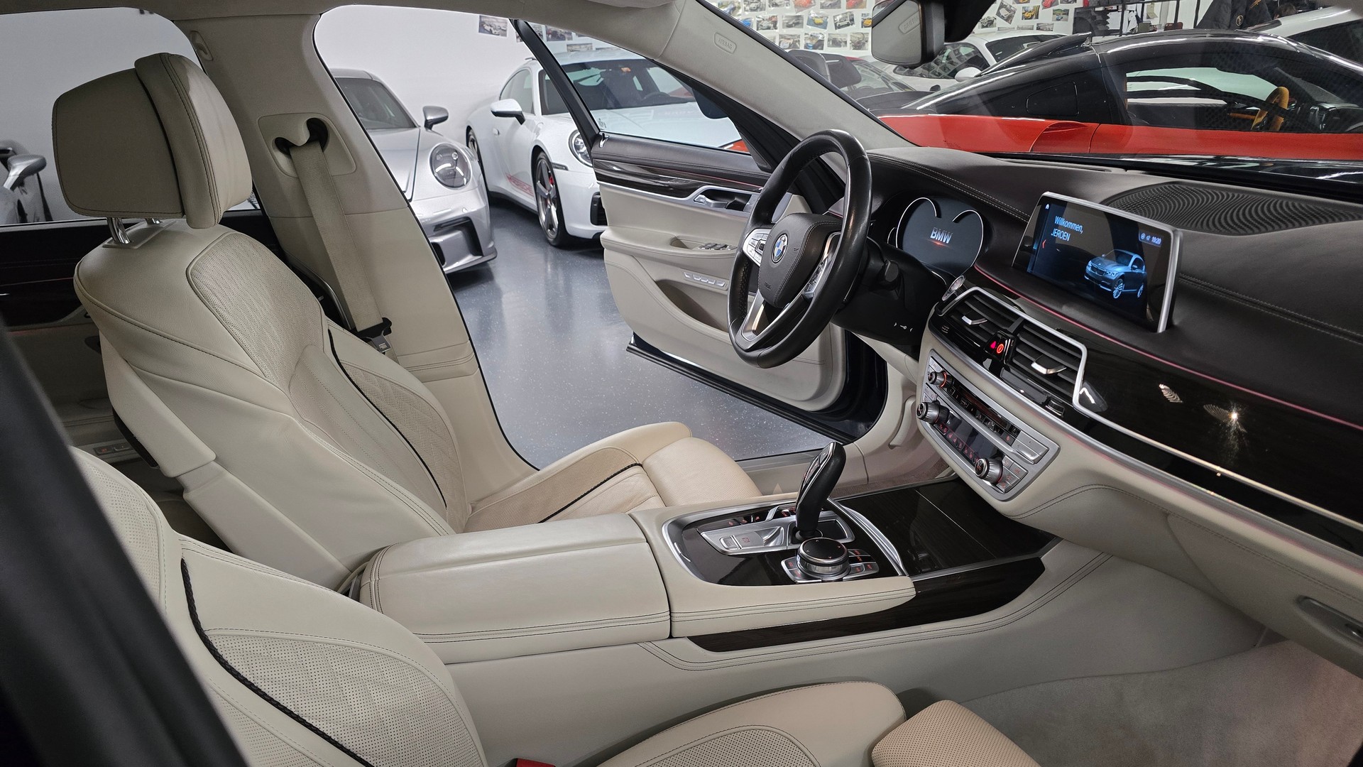 BMW 750i INDIVIDUAL xDrive Steptronic-image-20