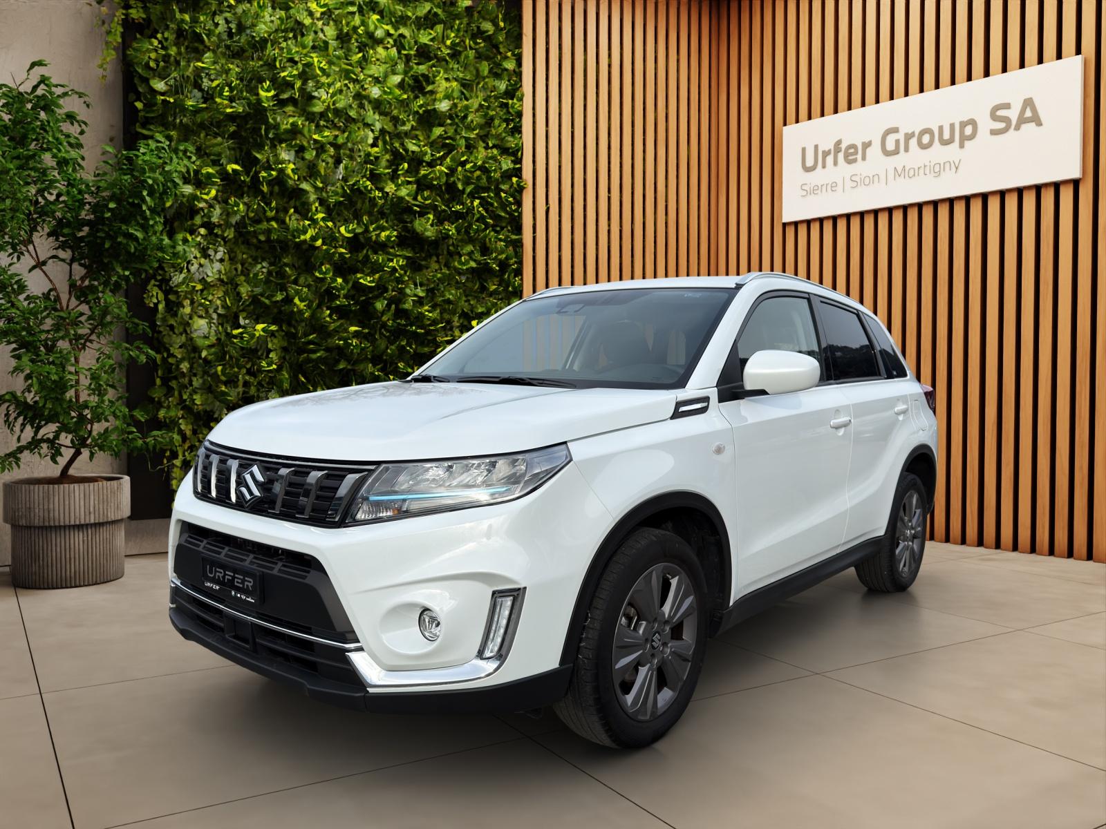 SUZUKI Vitara 1.5 Hybrid Compact + 4x4 AGS-image-0