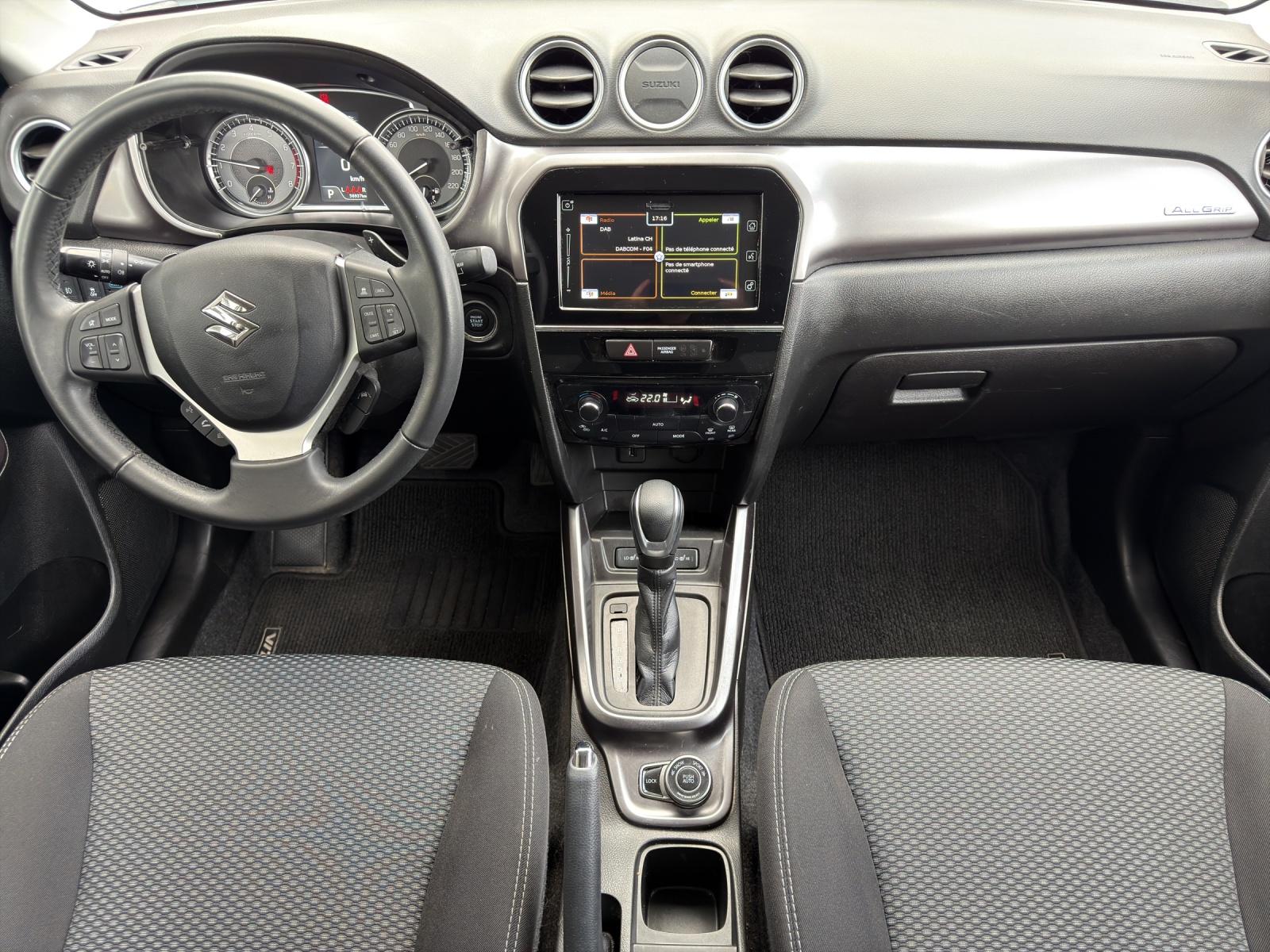 SUZUKI Vitara 1.5 Hybrid Compact + 4x4 AGS-image-10
