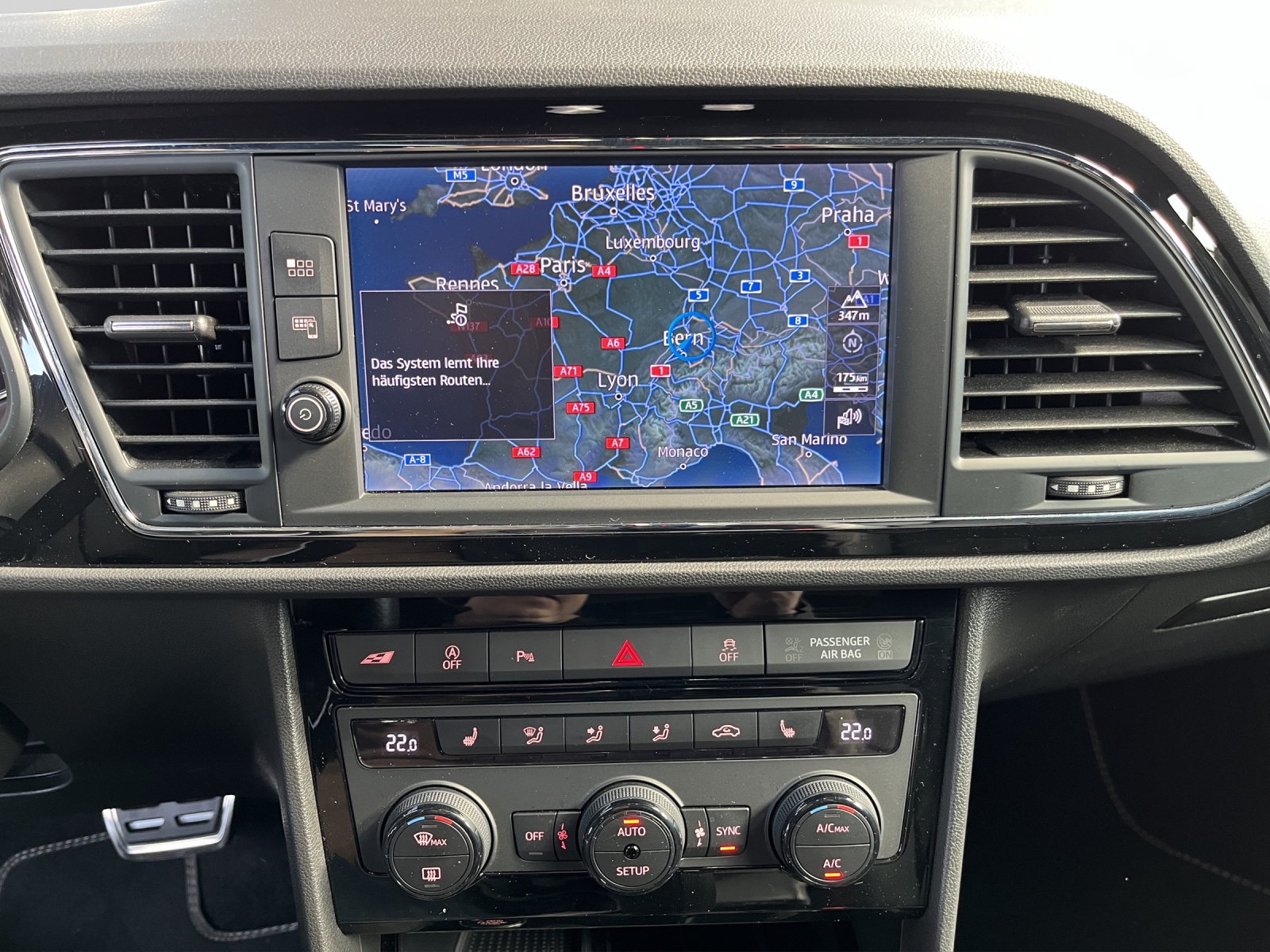 SEAT Leon ST 2.0 TSI Cupra 300 4 Drive DSG-image-10