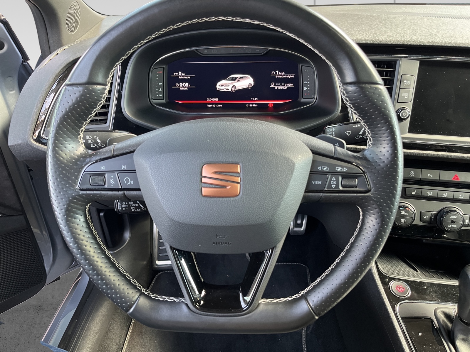 SEAT Leon ST 2.0 TSI Cupra 300 4 Drive DSG-image-9