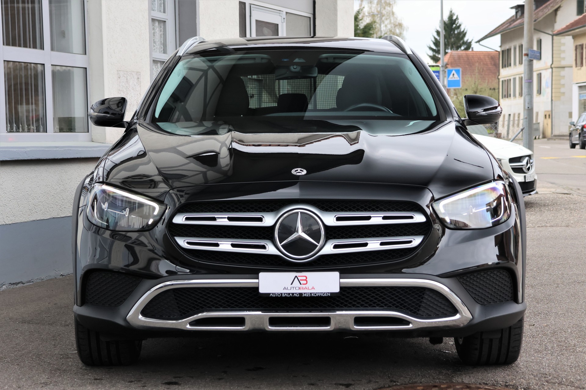 MERCEDES-BENZ E 220 d All-Terrain 4Matic Avantgarde 9G-Tronic (CH)-image-1
