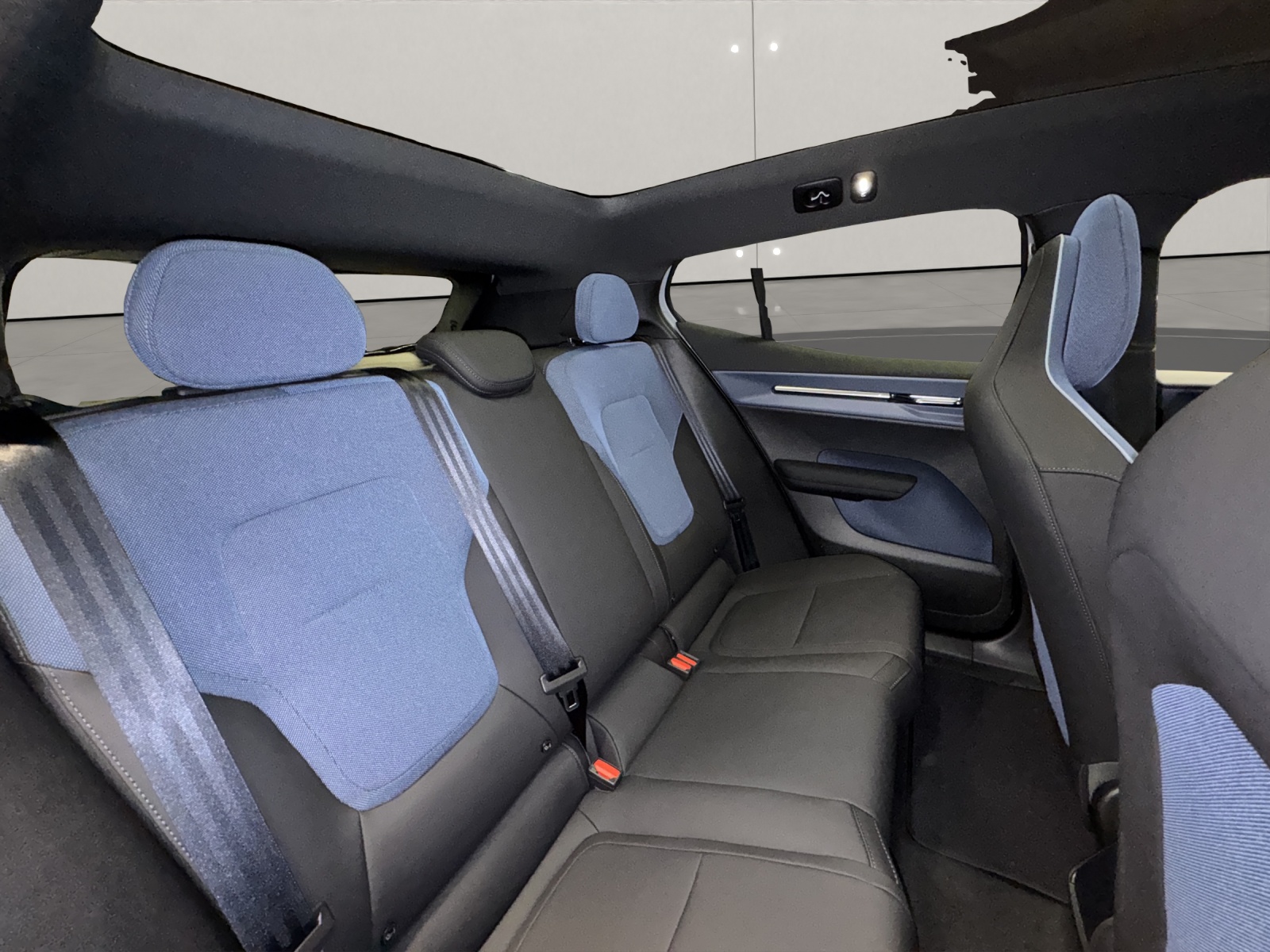 VOLVO EX30 CC E60 Twin Performance AWD-image-9