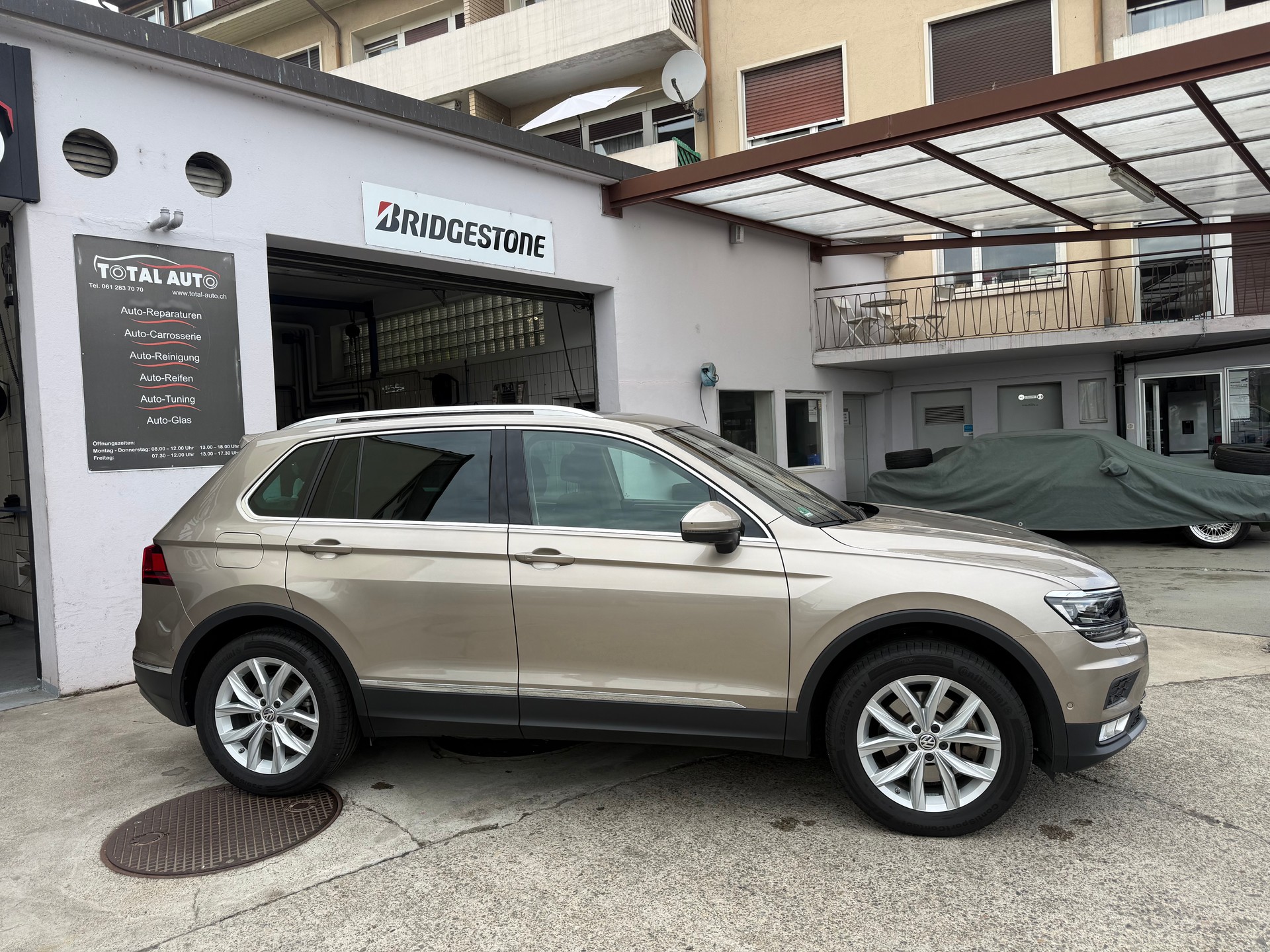 VW Tiguan 2.0TSI Comfortline 4Motion DSG-image-1