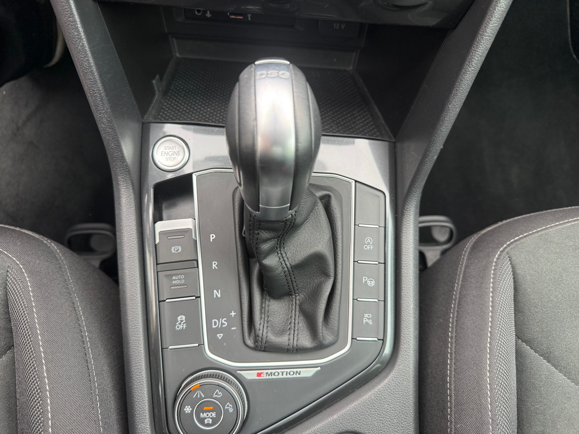 VW Tiguan 2.0TSI Comfortline 4Motion DSG-image-6