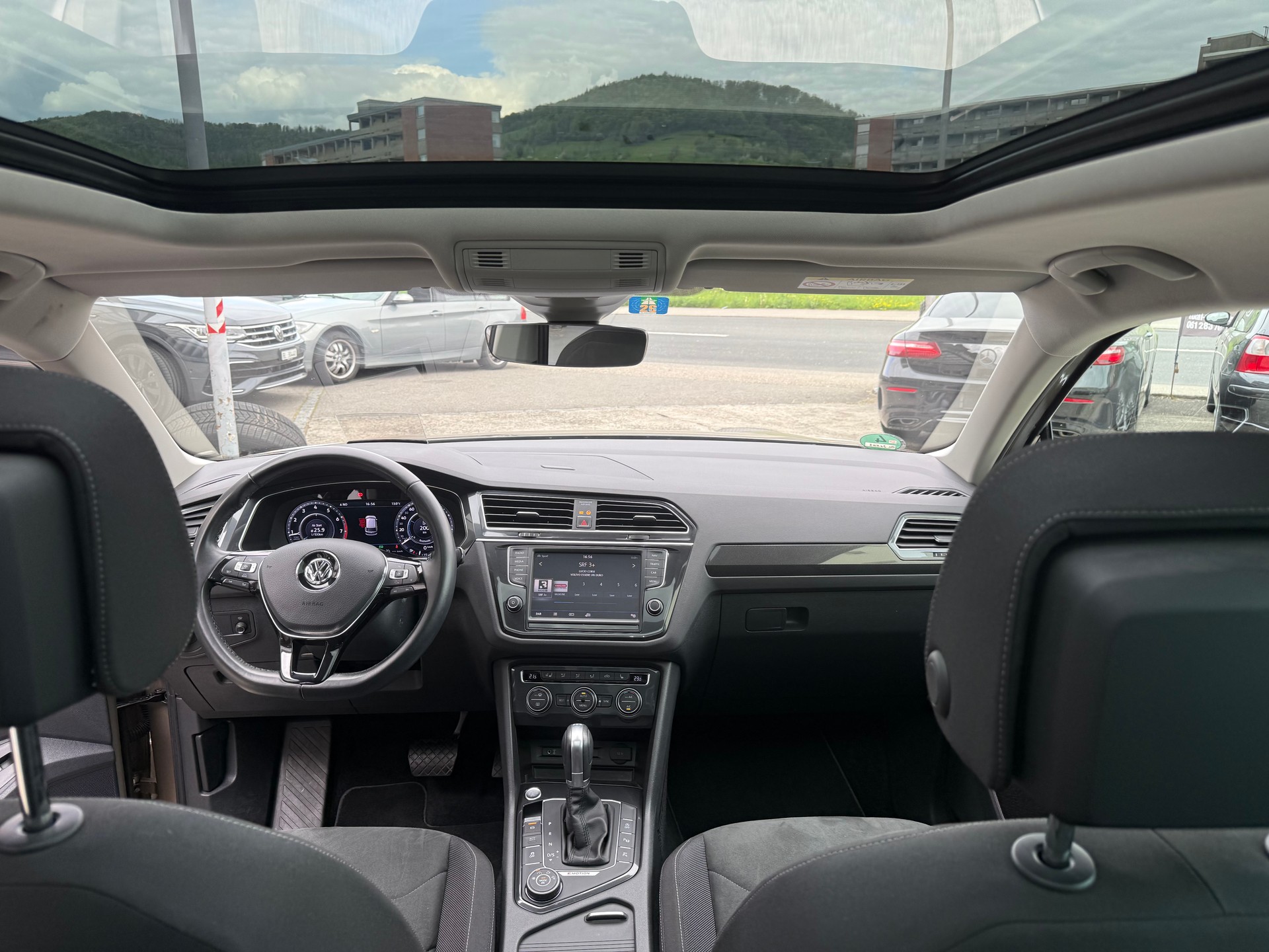 VW Tiguan 2.0TSI Comfortline 4Motion DSG-image-10