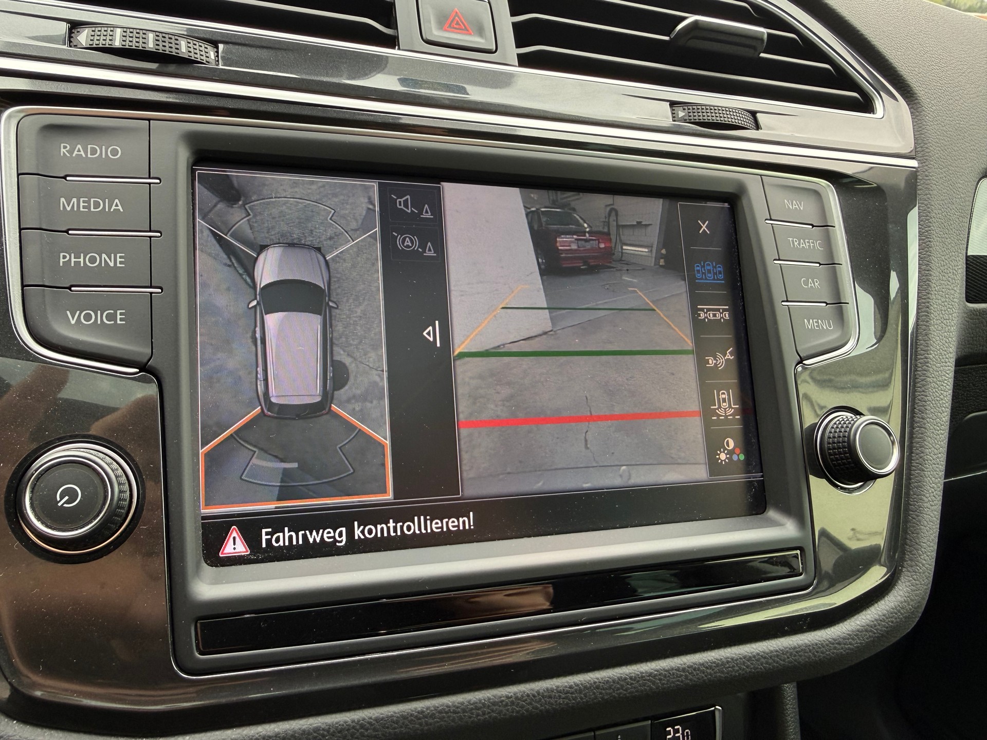 VW Tiguan 2.0TSI Comfortline 4Motion DSG-image-7