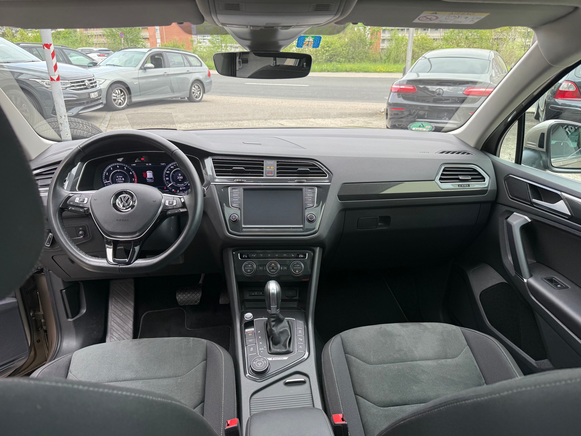 VW Tiguan 2.0TSI Comfortline 4Motion DSG-image-9