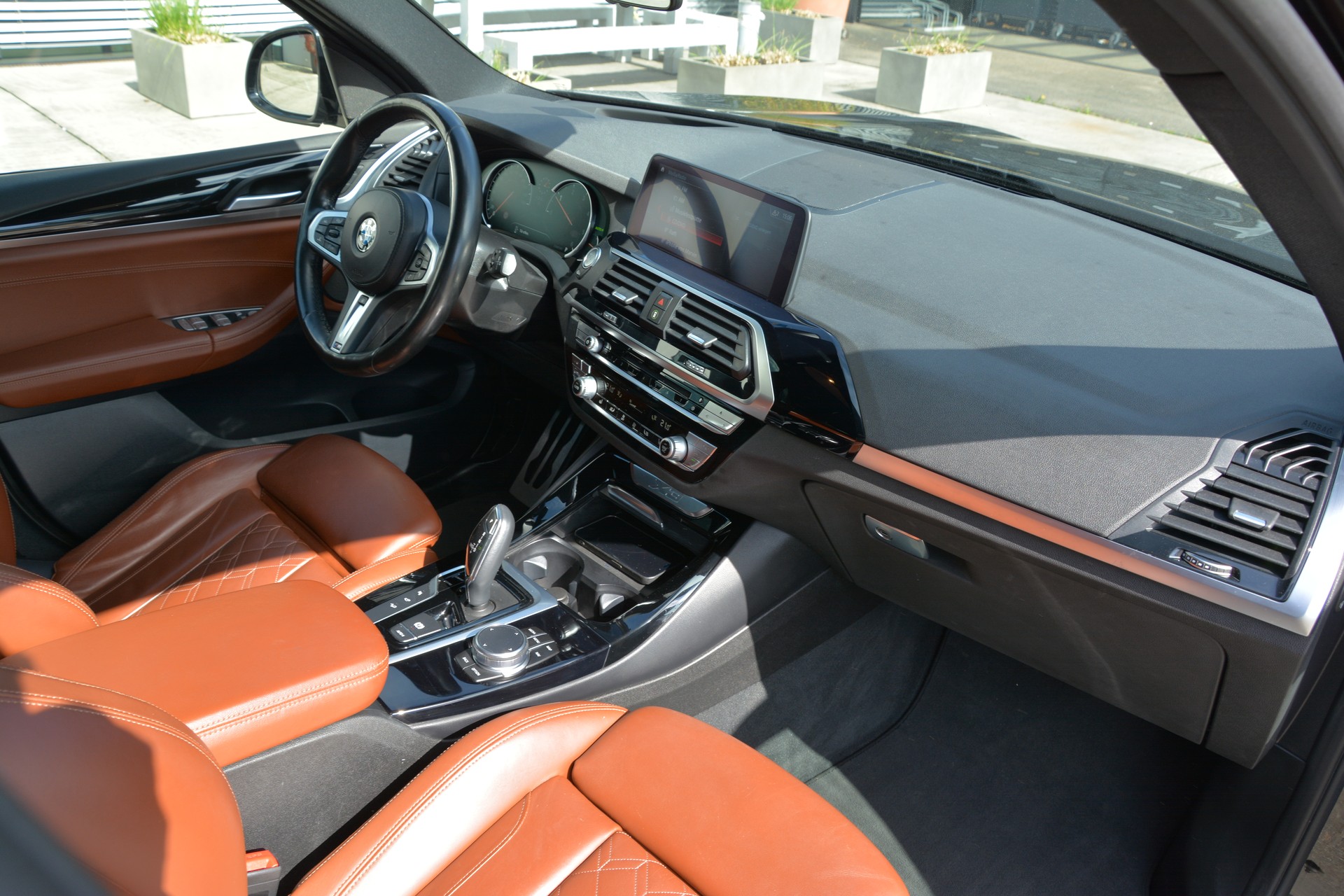 BMW X3 xDrive 20d Individual M Sport Steptronic-image-13