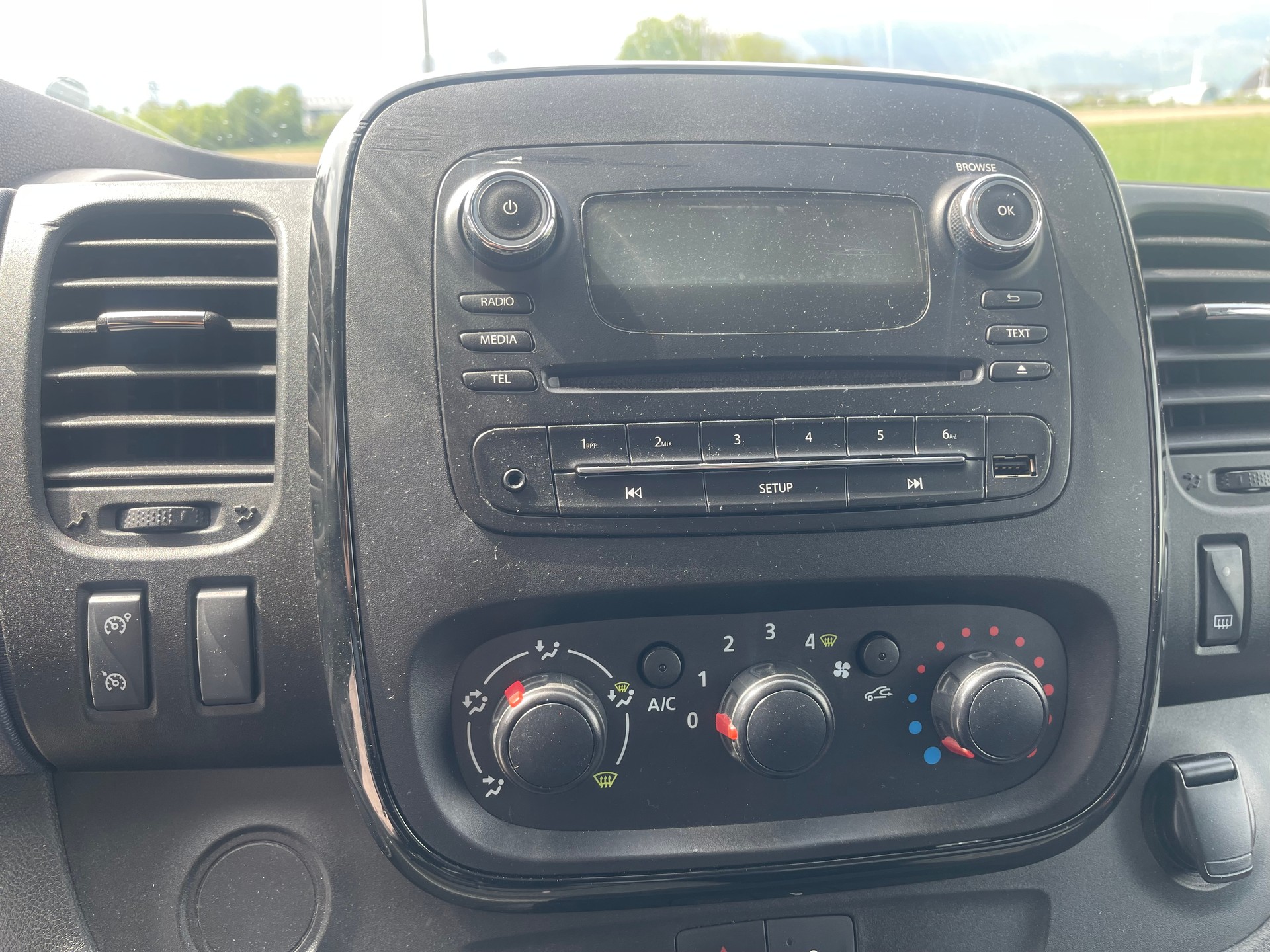 OPEL Vivaro 1.6 CDTI 2.9t L2H1-image-9