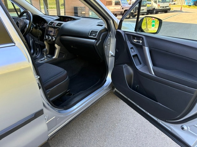 SUBARU Forester 2.0i Advantage Lineartronic-image-11