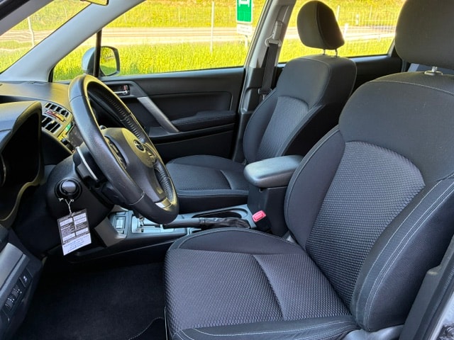 SUBARU Forester 2.0i Advantage Lineartronic-image-6