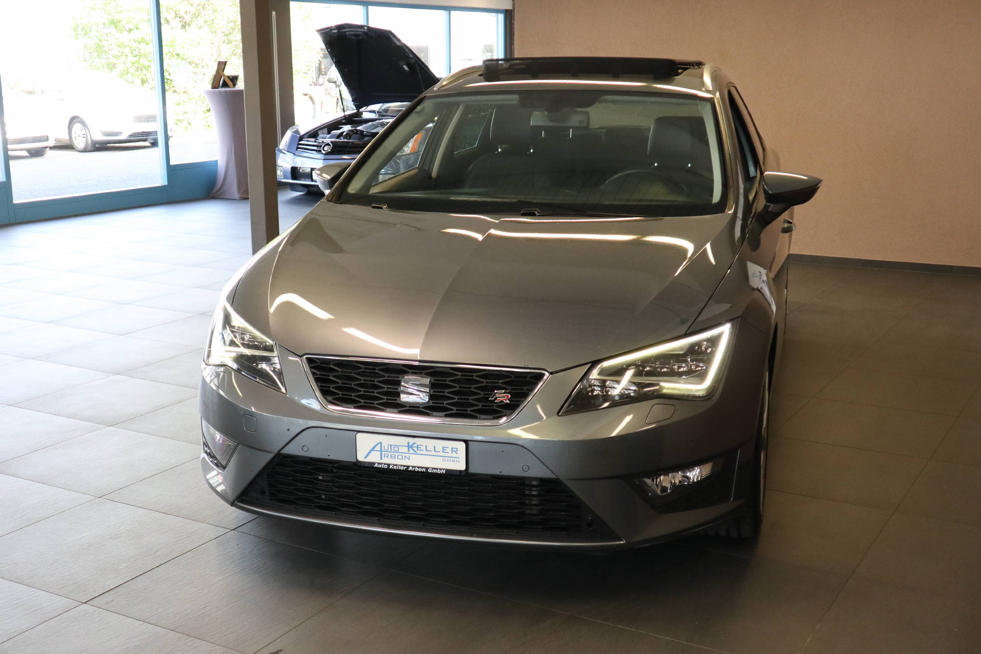 SEAT Leon ST 1.8 TSI FR DSG-image-3