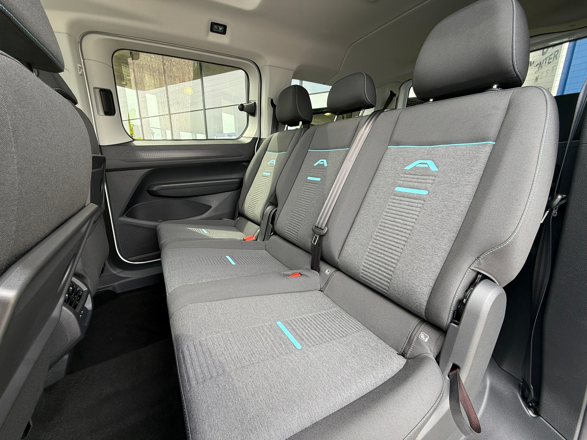 FORD Grand Tourneo Connect 1.5 PHEV Active Automat-image-7