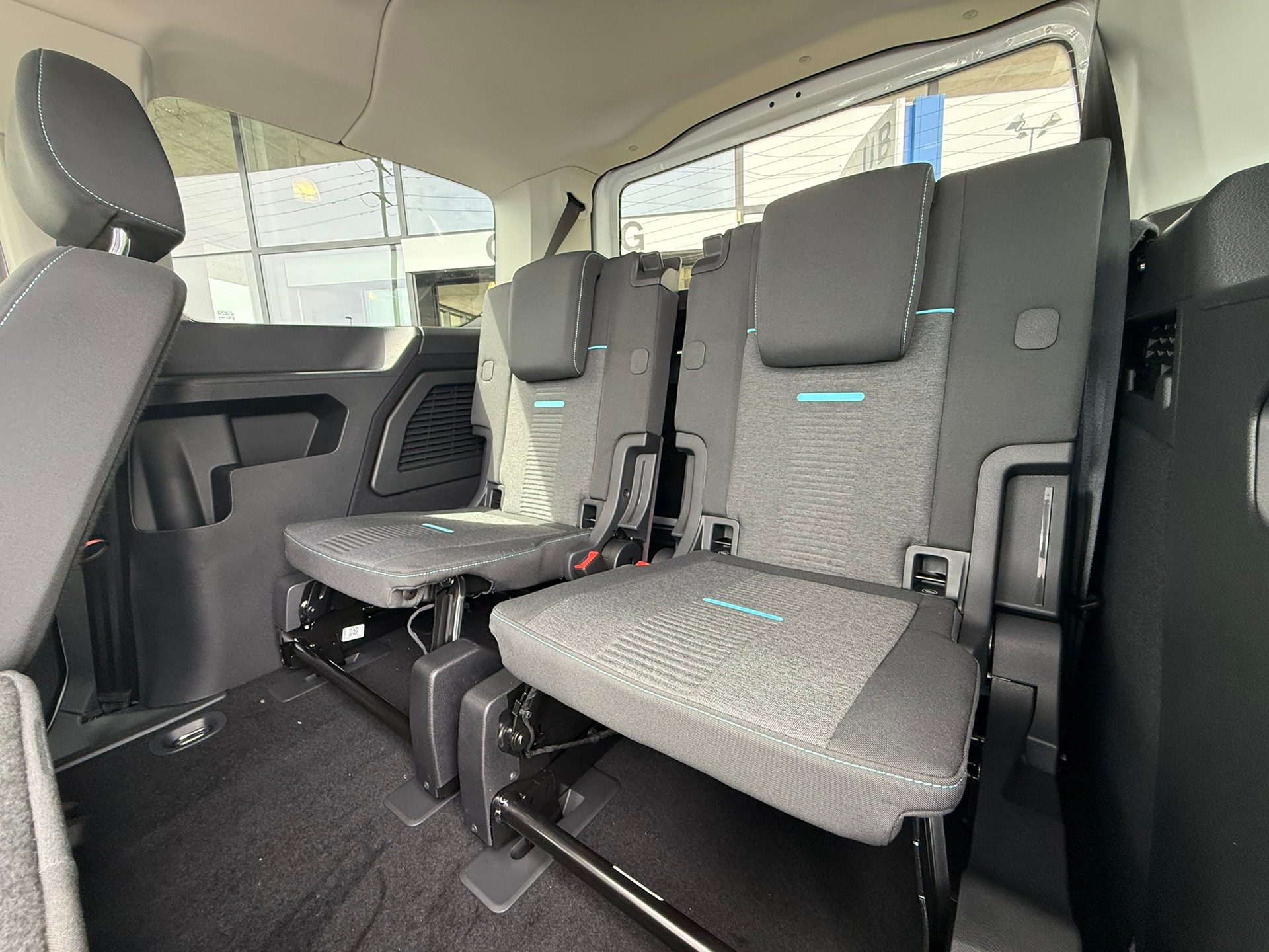FORD Grand Tourneo Connect 1.5 PHEV Active Automat-image-8