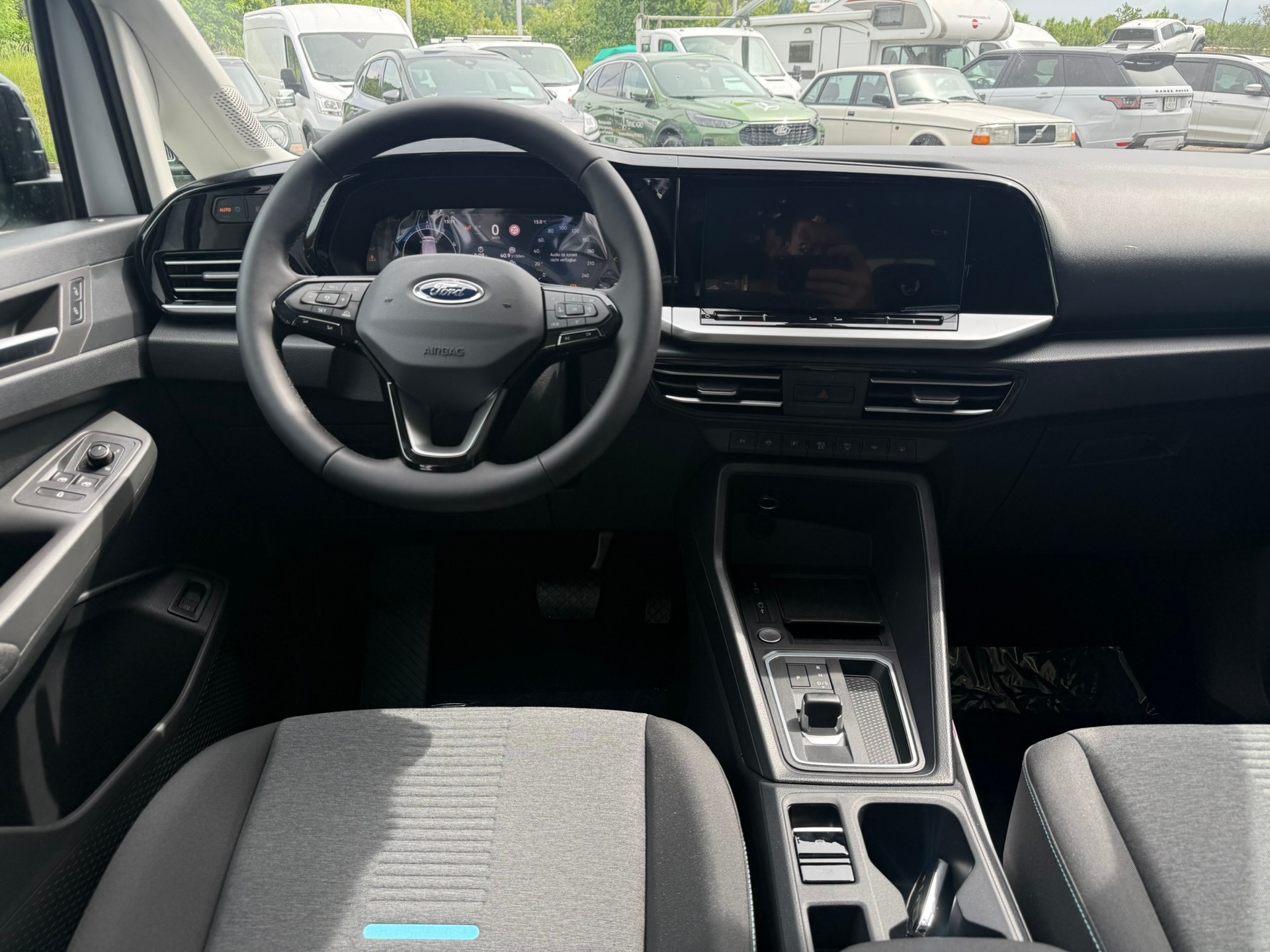 FORD Grand Tourneo Connect 1.5 PHEV Active Automat-image-9