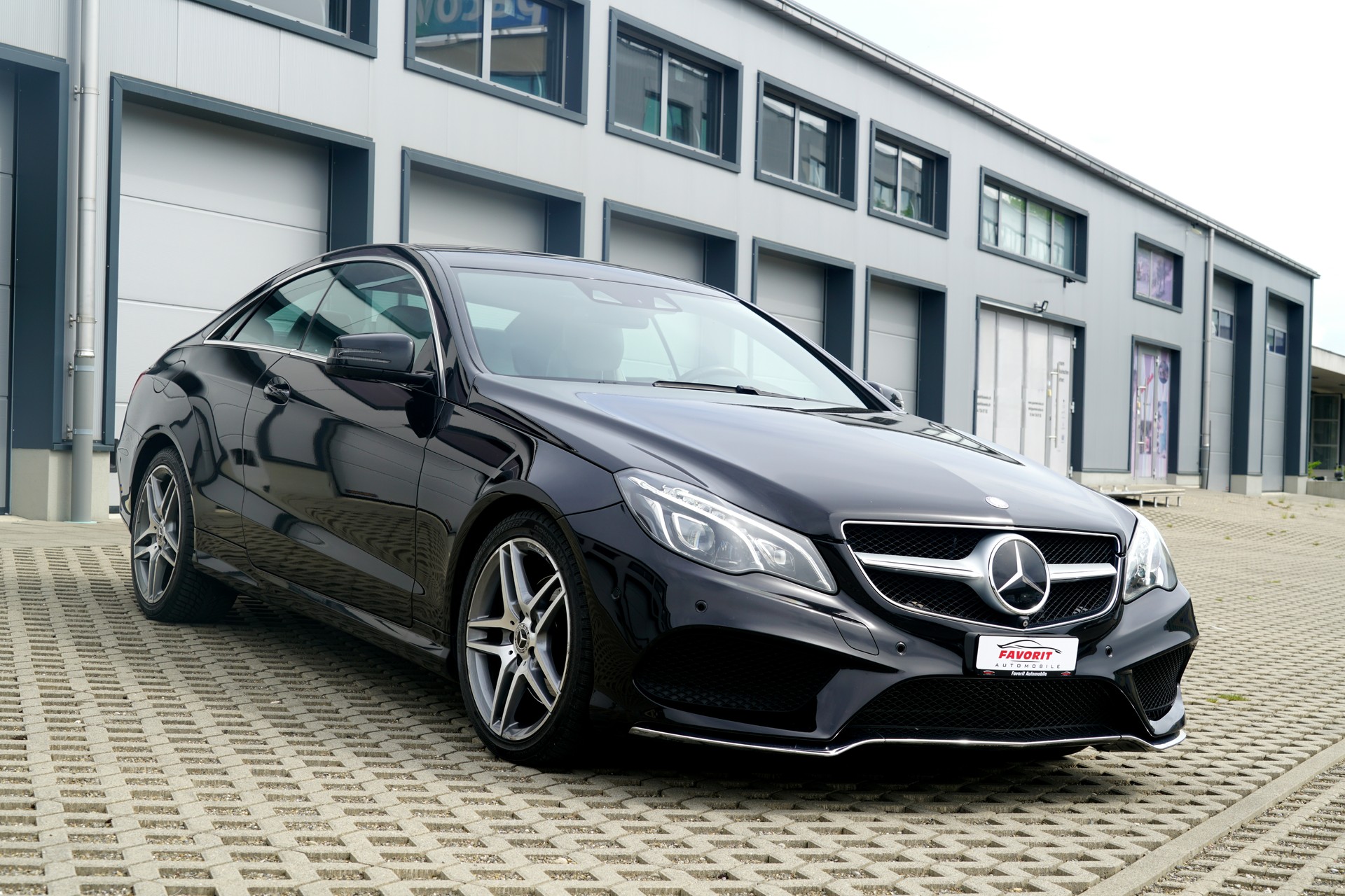 MERCEDES-BENZ E 350 Sport-Paket AMG 4Matic 7G-Tronic (CH)-image-1