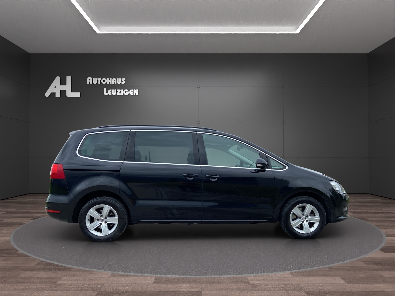 VW Sharan 2.0 TDI BMT Comfortline DSG-image-5