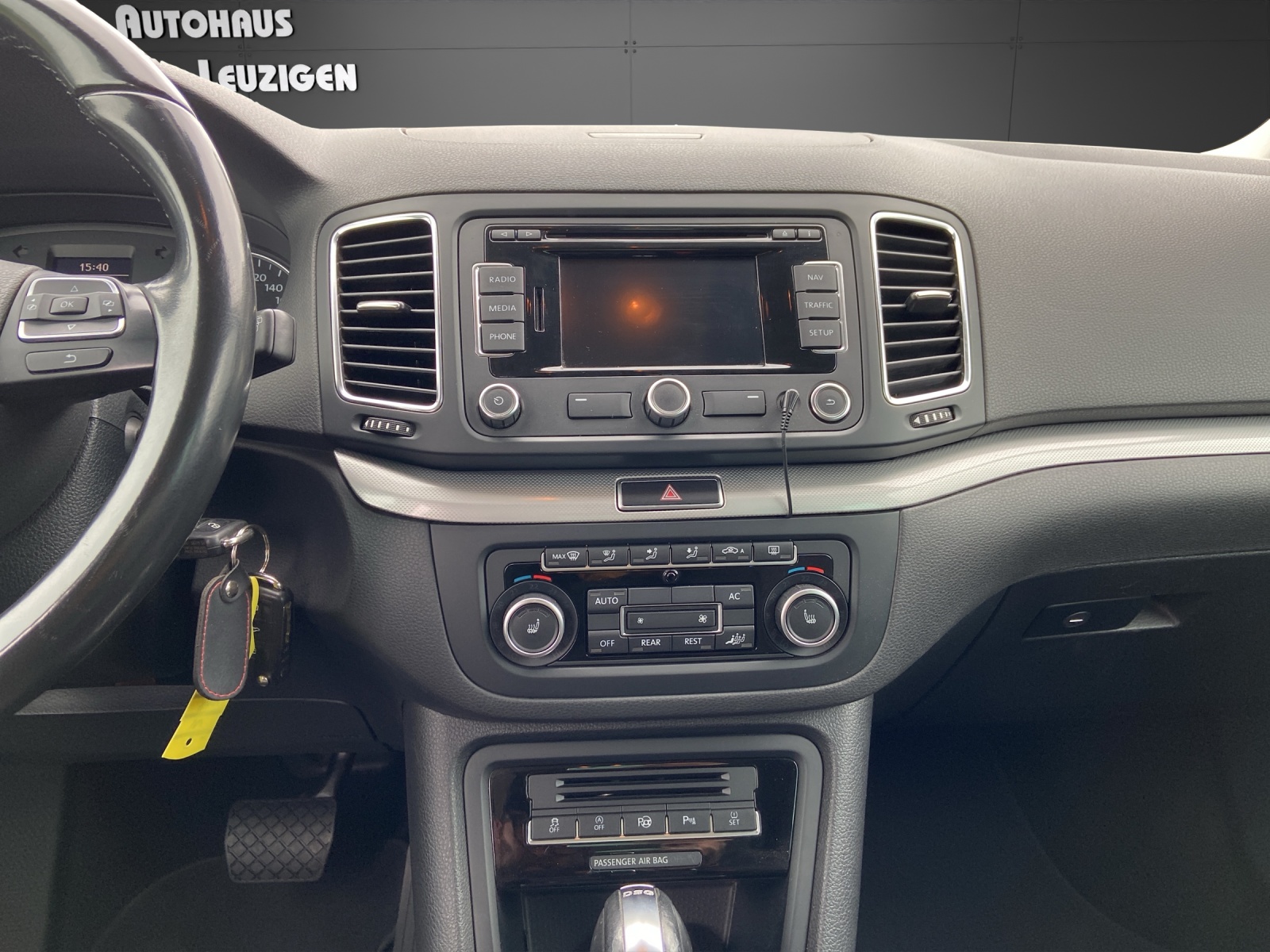 VW Sharan 2.0 TDI BMT Comfortline DSG-image-11