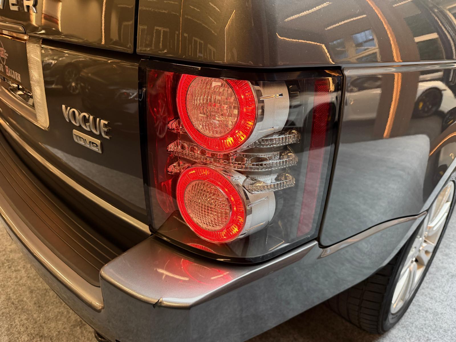LAND ROVER Range Rover 4.4 TDV8 Vogue-image-11