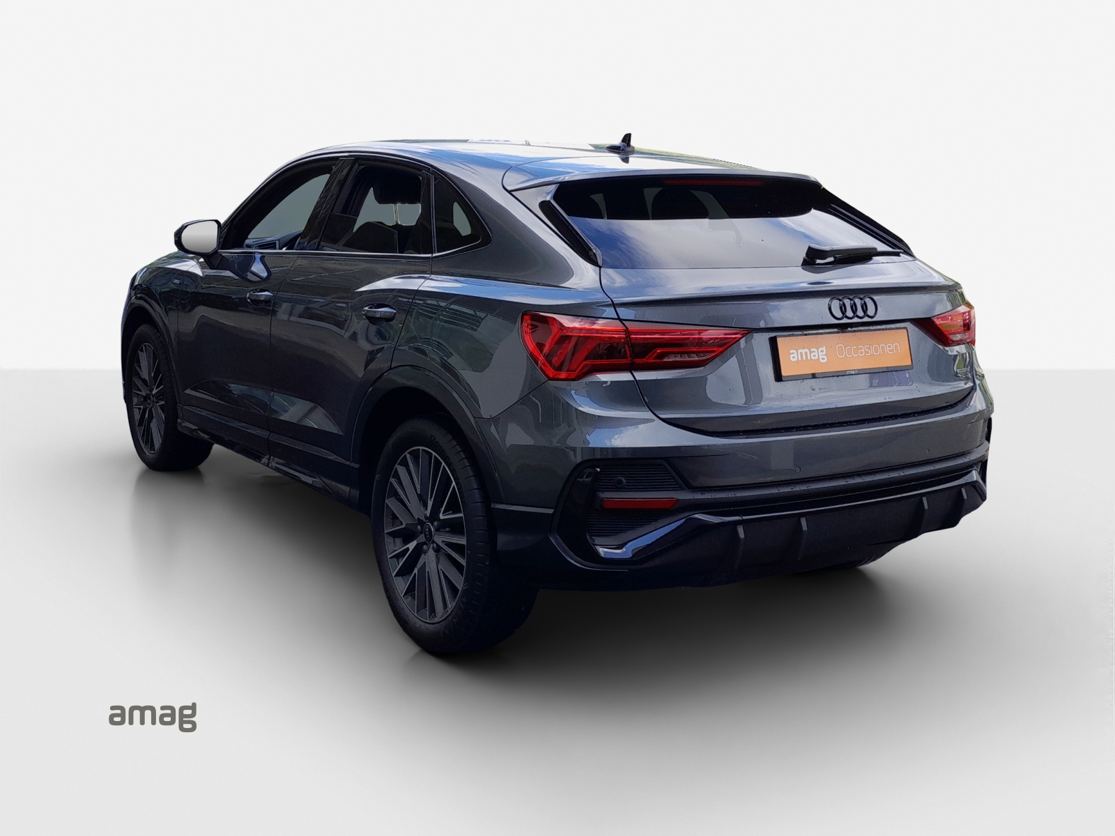 AUDI Q3 Sportback 40 TFSI S line quattro S-tronic-showroom-element-1