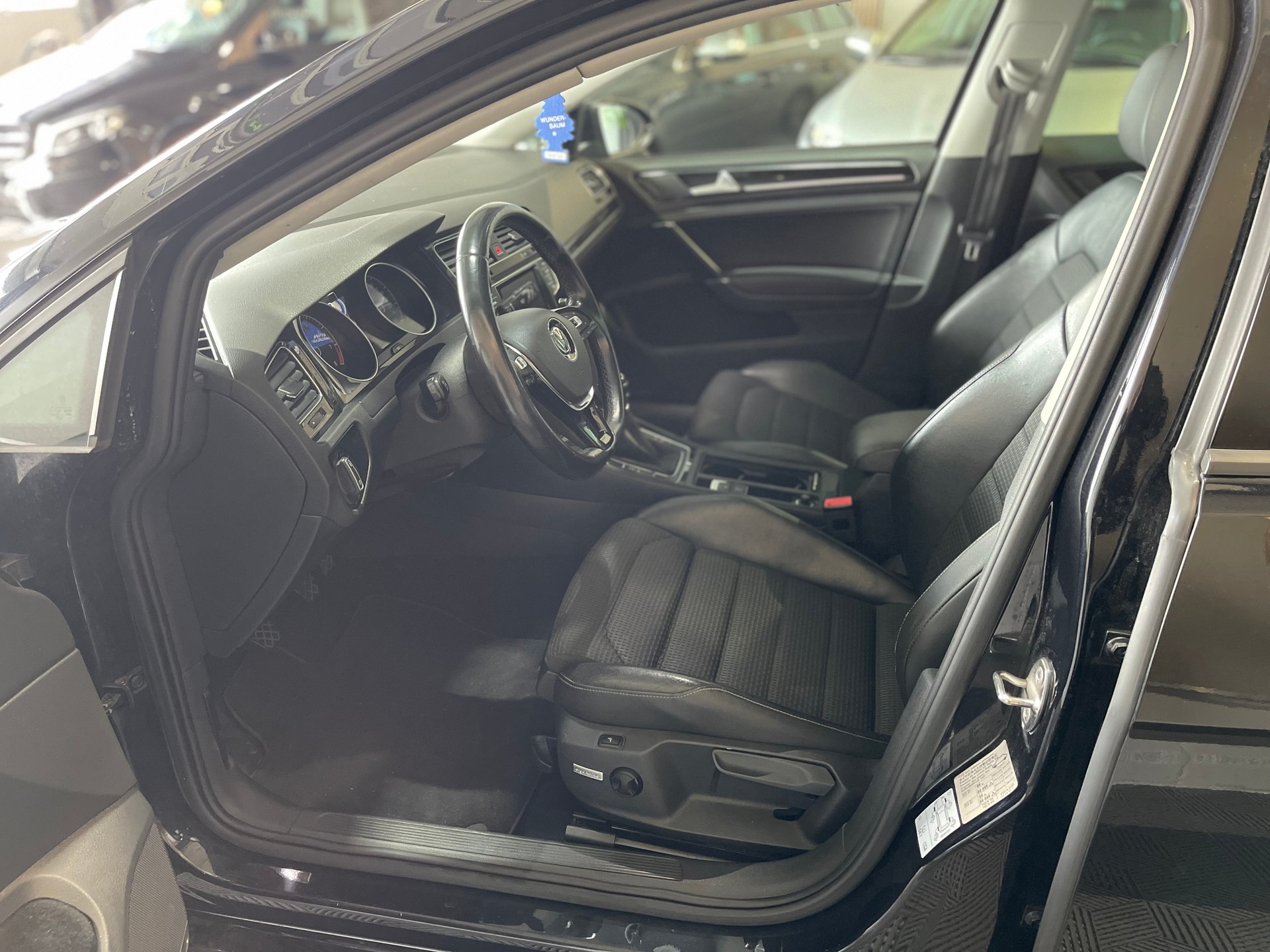 VW Golf 1.4 TSI Highline-image-6