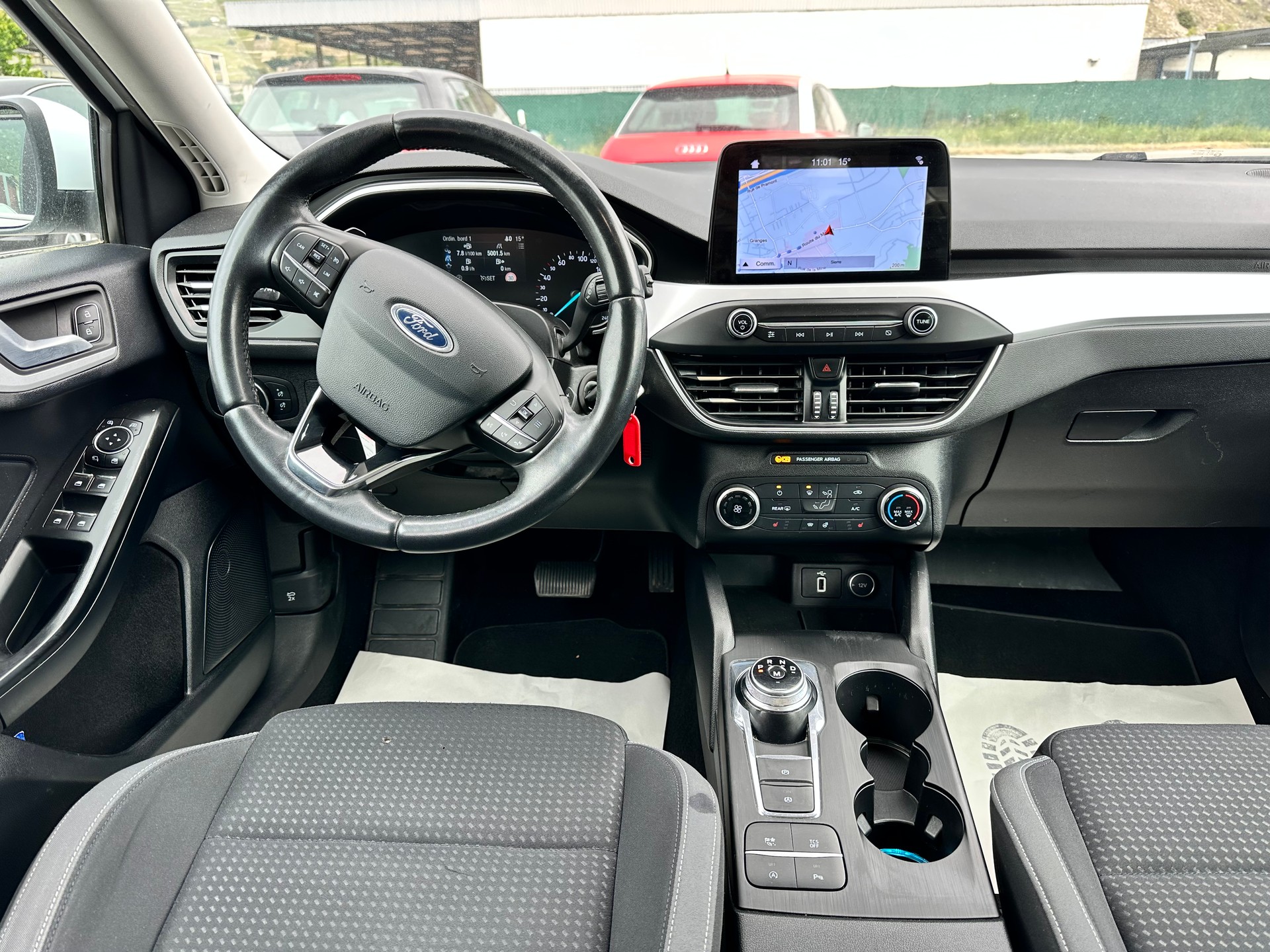 FORD Focus 1.5 SCTi Business Automatic-image-10