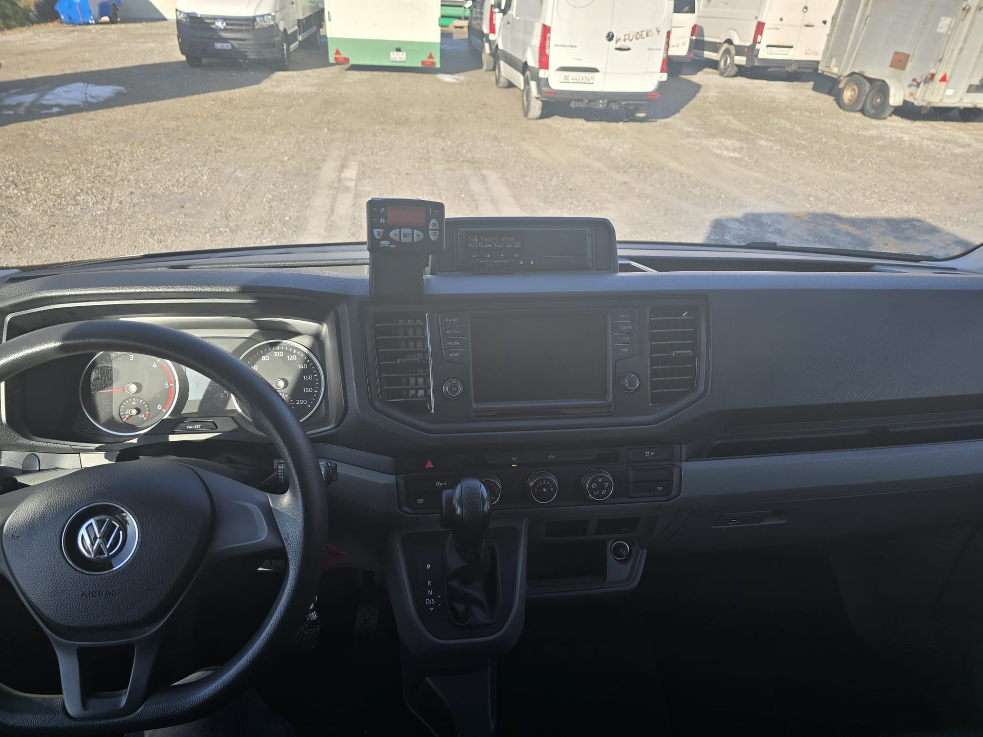 VW VW Crafter Fahrgestell Einzelkabine mit Kühlkofferaufbau-image-11