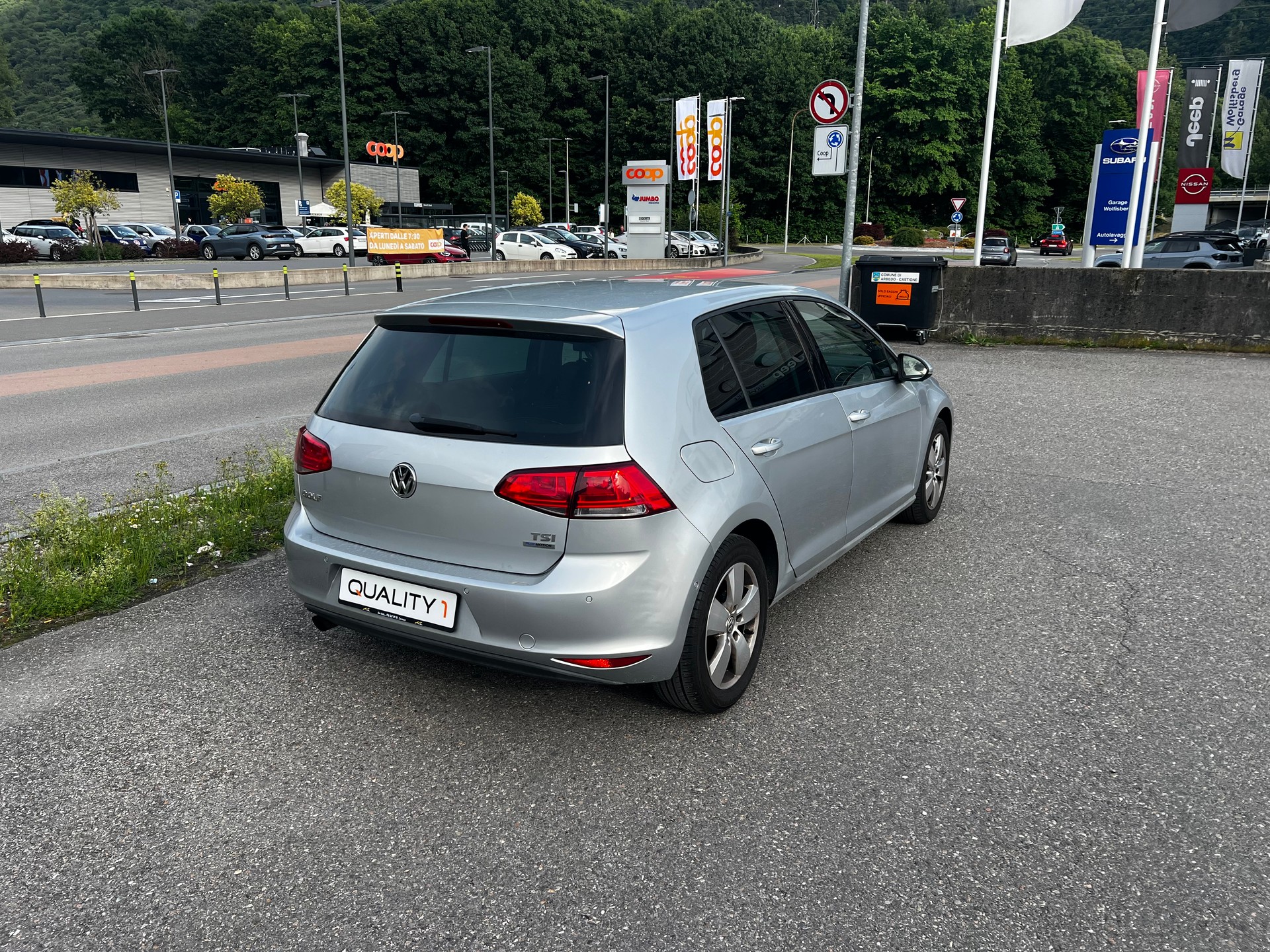 VW Golf 1.2 TSI Trendline DSG-image-6