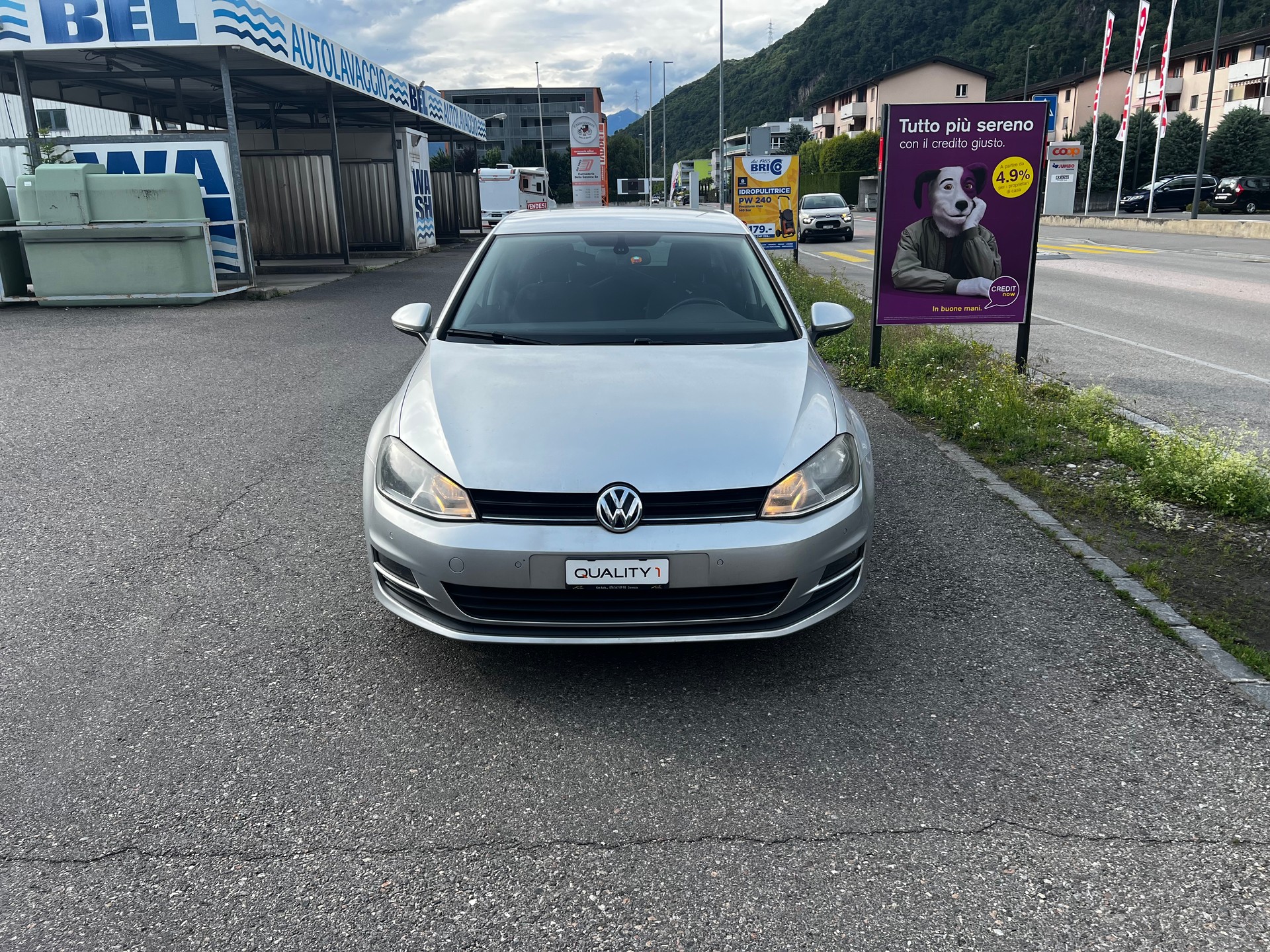 VW Golf 1.2 TSI Trendline DSG-image-2