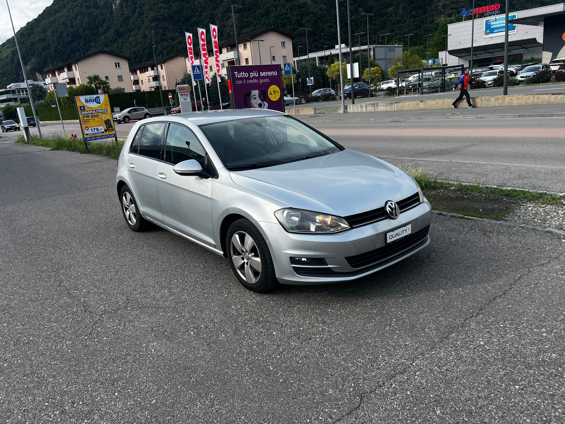 VW Golf 1.2 TSI Trendline DSG-image-1