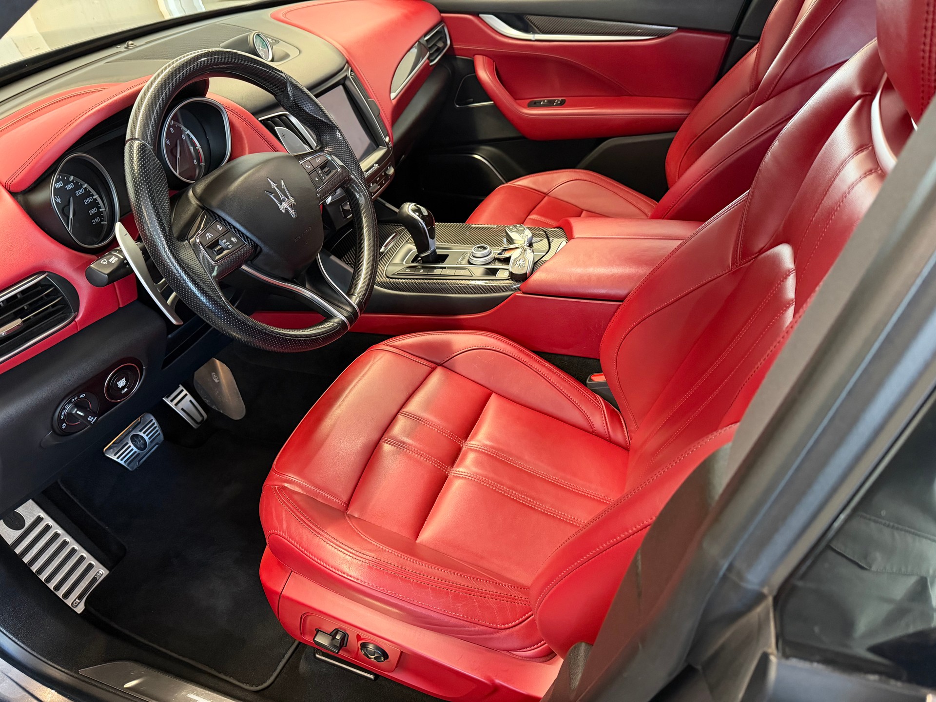 MASERATI Levante S 3.0 V6 GranSport Automatica-image-9