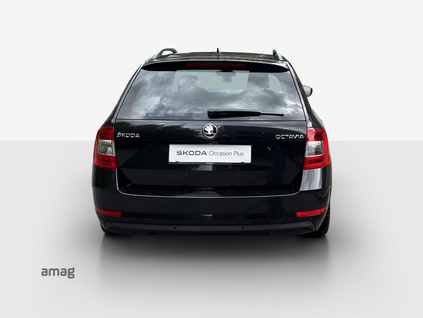 SKODA Octavia Combi 1.5 TSI Soleil DSG-showroom-element-3