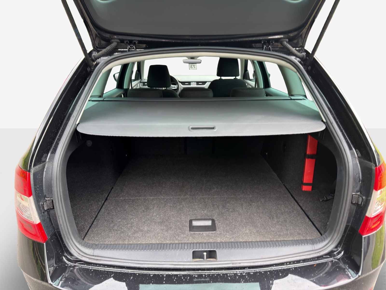 SKODA Octavia Combi 1.5 TSI Soleil DSG-image-12