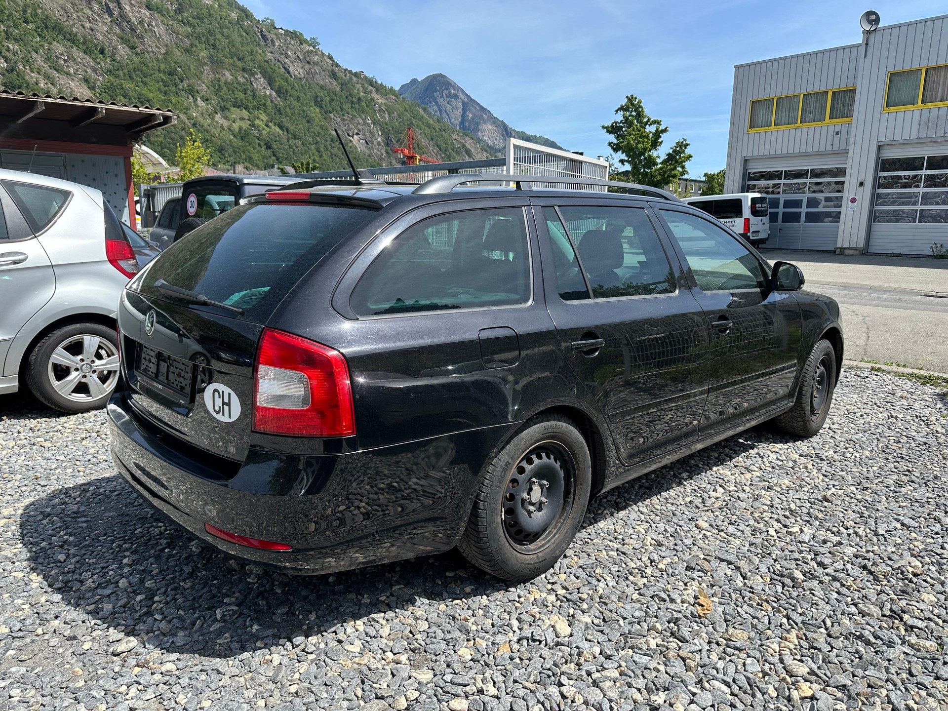 SKODA Octavia Combi 2.0 TSI RS DSG-image-11